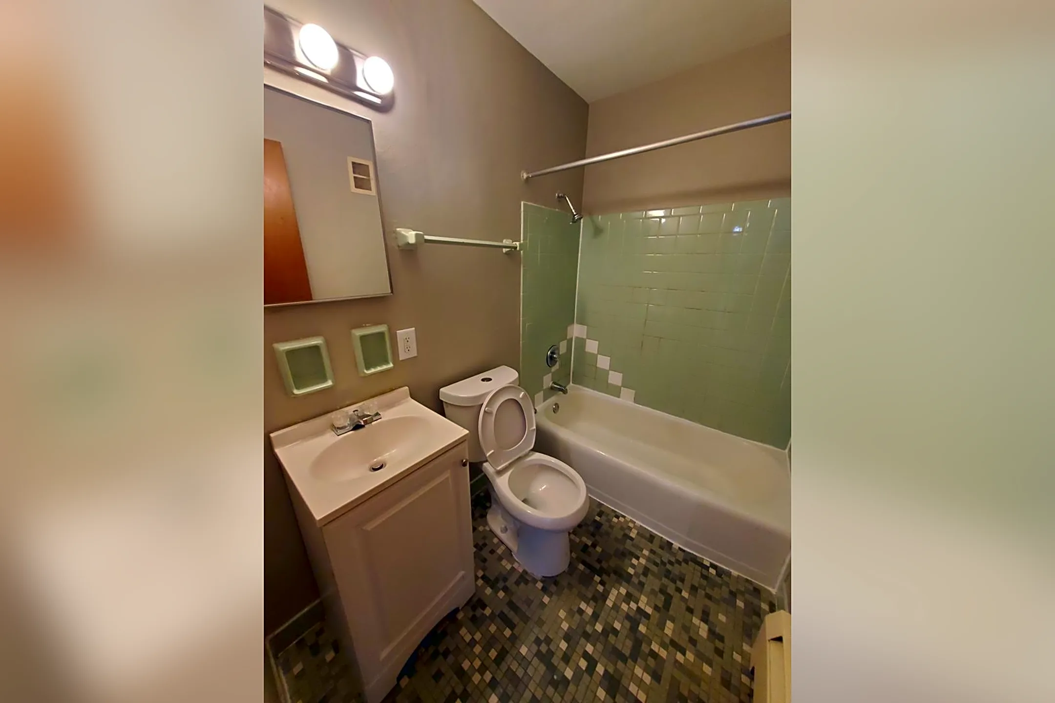 7708 W National Ave West Allis, WI Houses for Rent Rent.