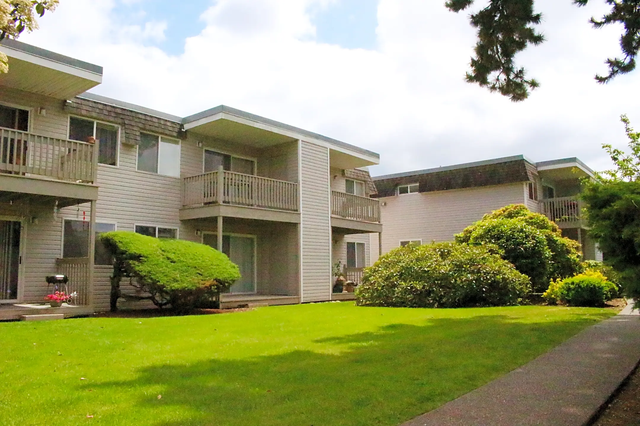 Falls Pointe Apartments 411 Lee St SW Tumwater, WA Apartments for