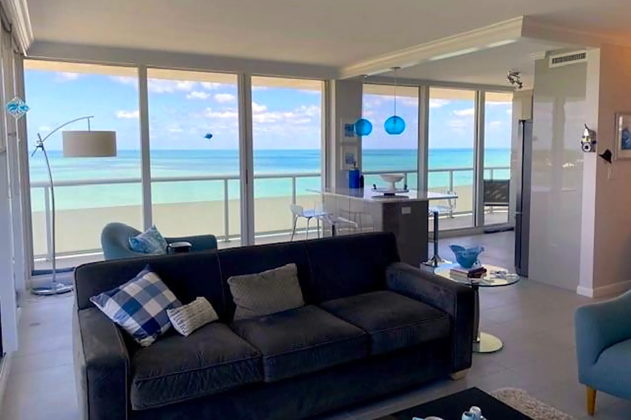 Living Room - 3554 Ocean Dr #1202N - Vero Beach, FL