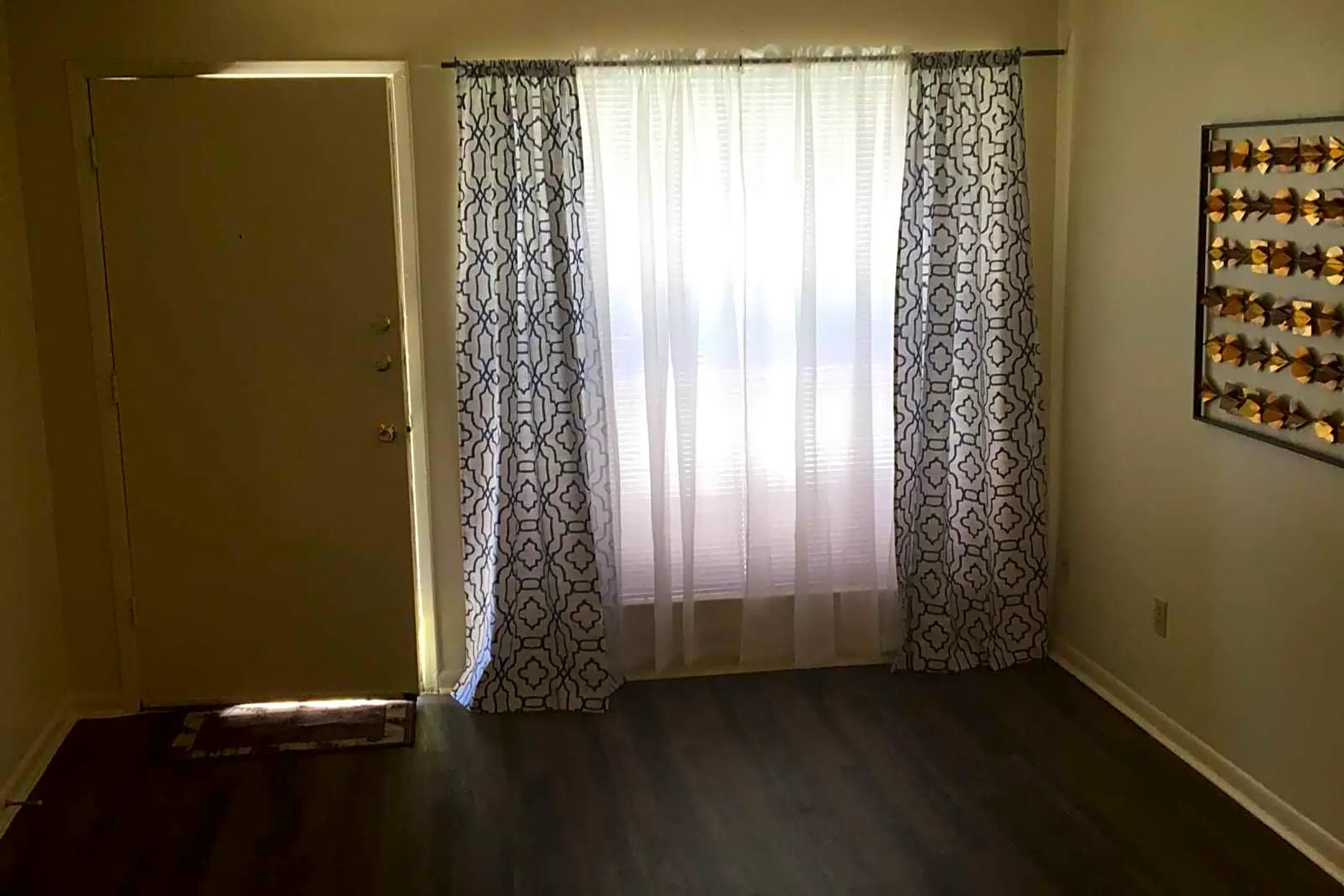 College Main Apartments - Bryan, TX