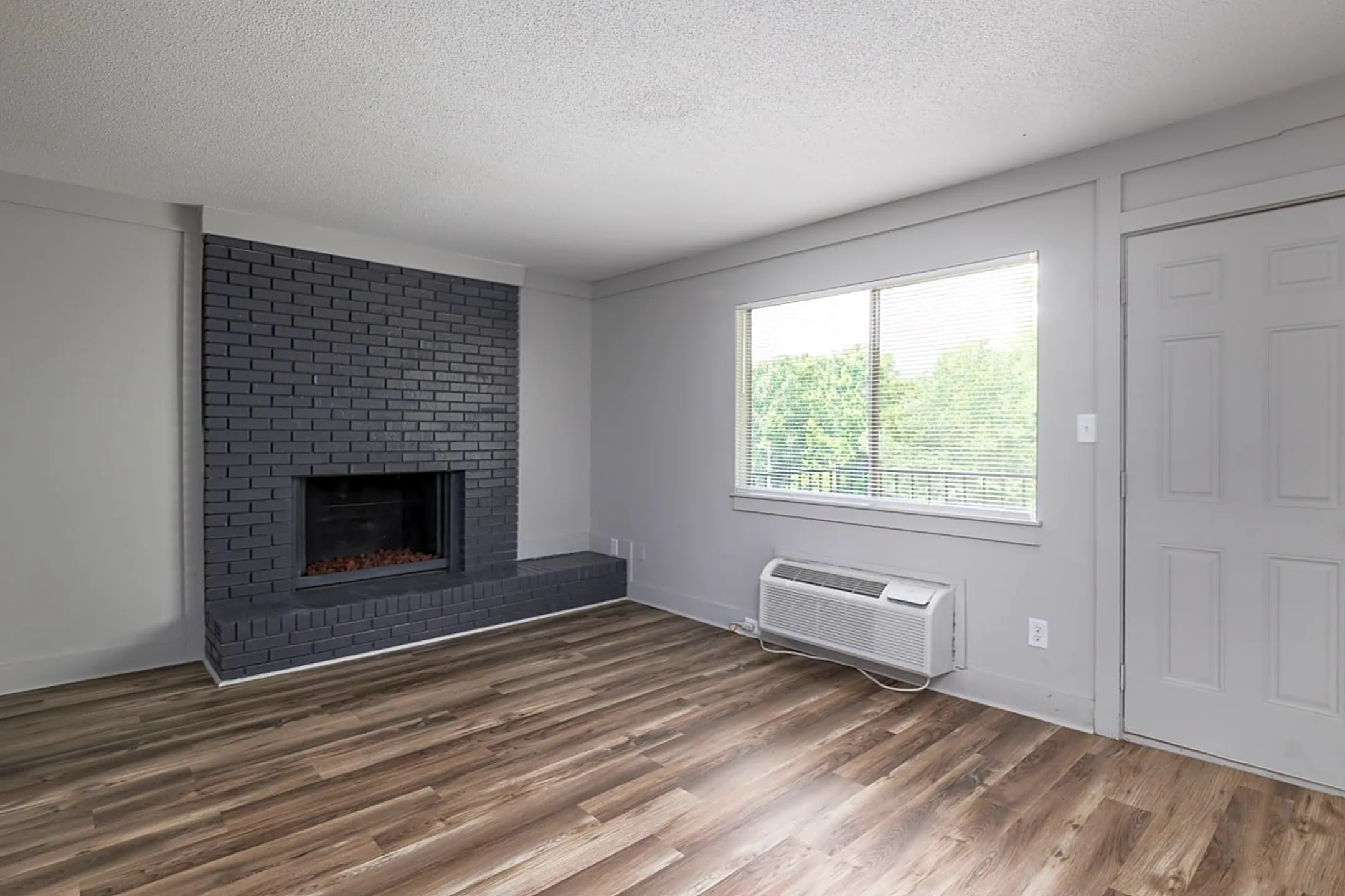 Viewmont Pointe 420 10th Avenue Drive Northeast Hickory, NC