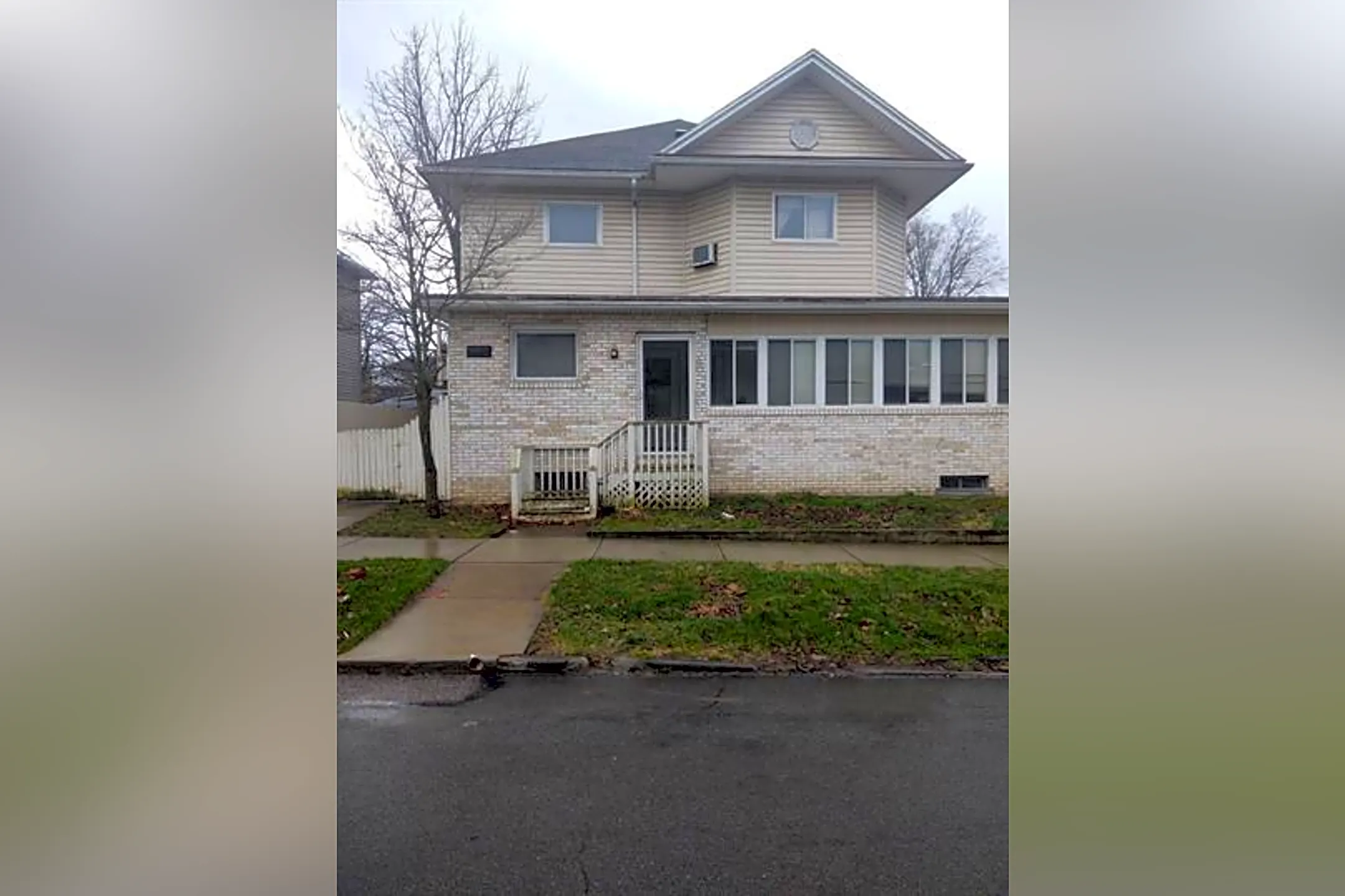 902 Beatty Ave Apartments Cambridge, OH 43725