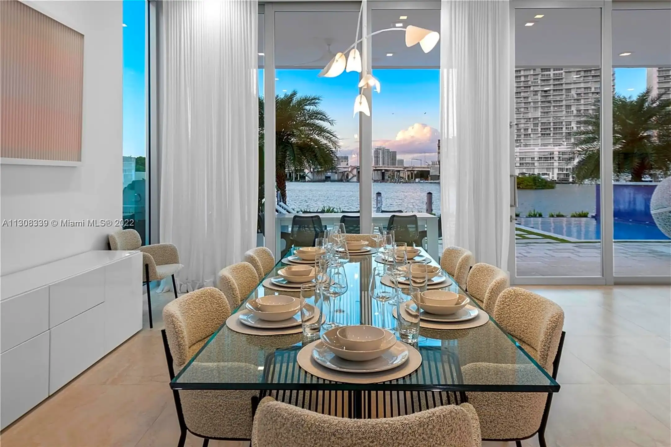 Dining Room - 323 Atlantic Isle - Sunny Isles Beach, FL