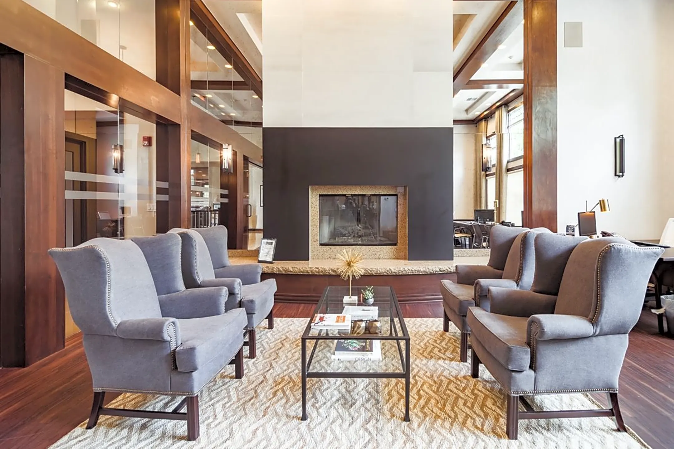 IMT Lone Tree Apartments 10047 Park Meadows Dr Lone Tree, CO