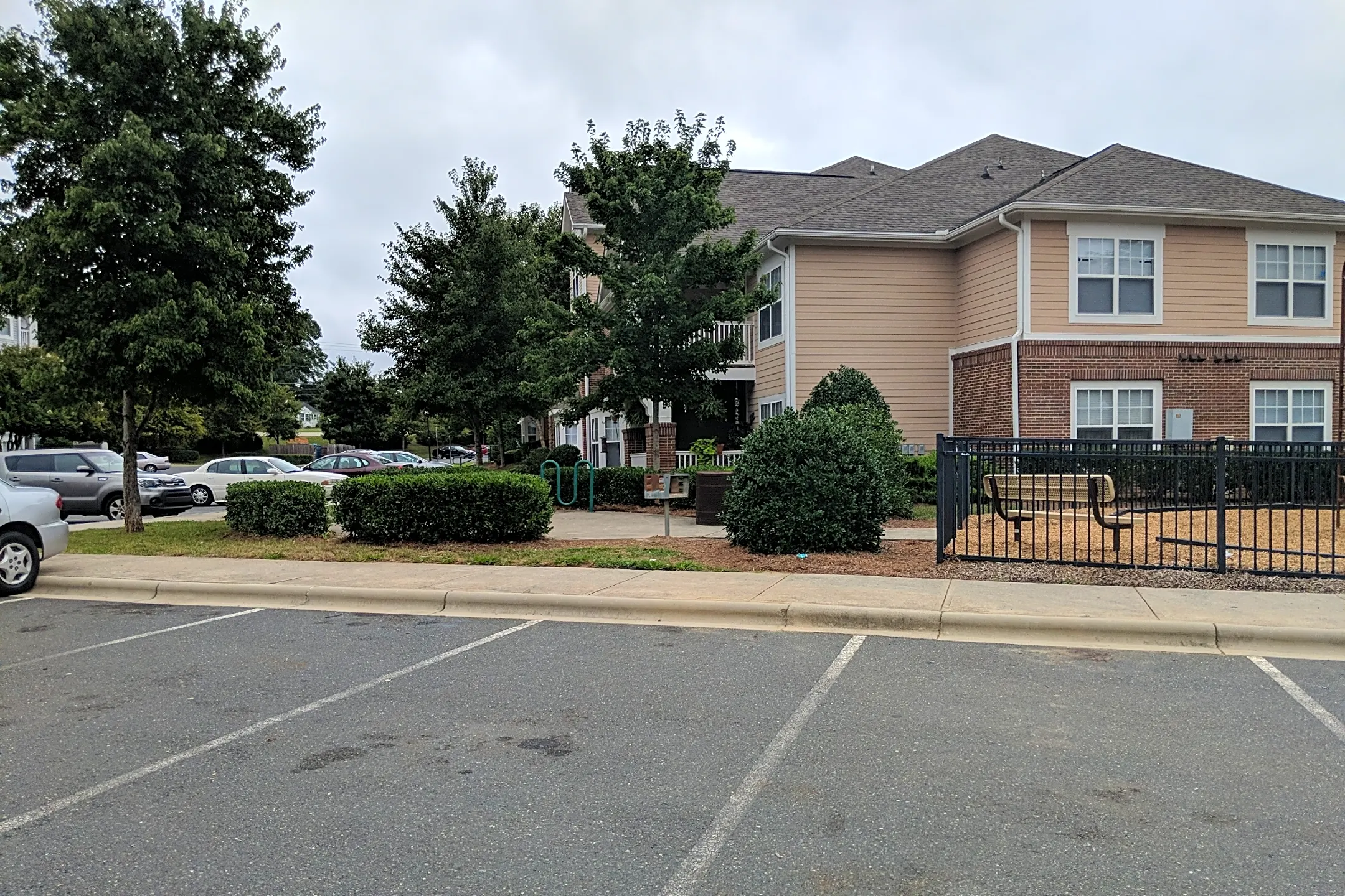 Springfield Gardens Apartments Apartments - Charlotte, NC 28227