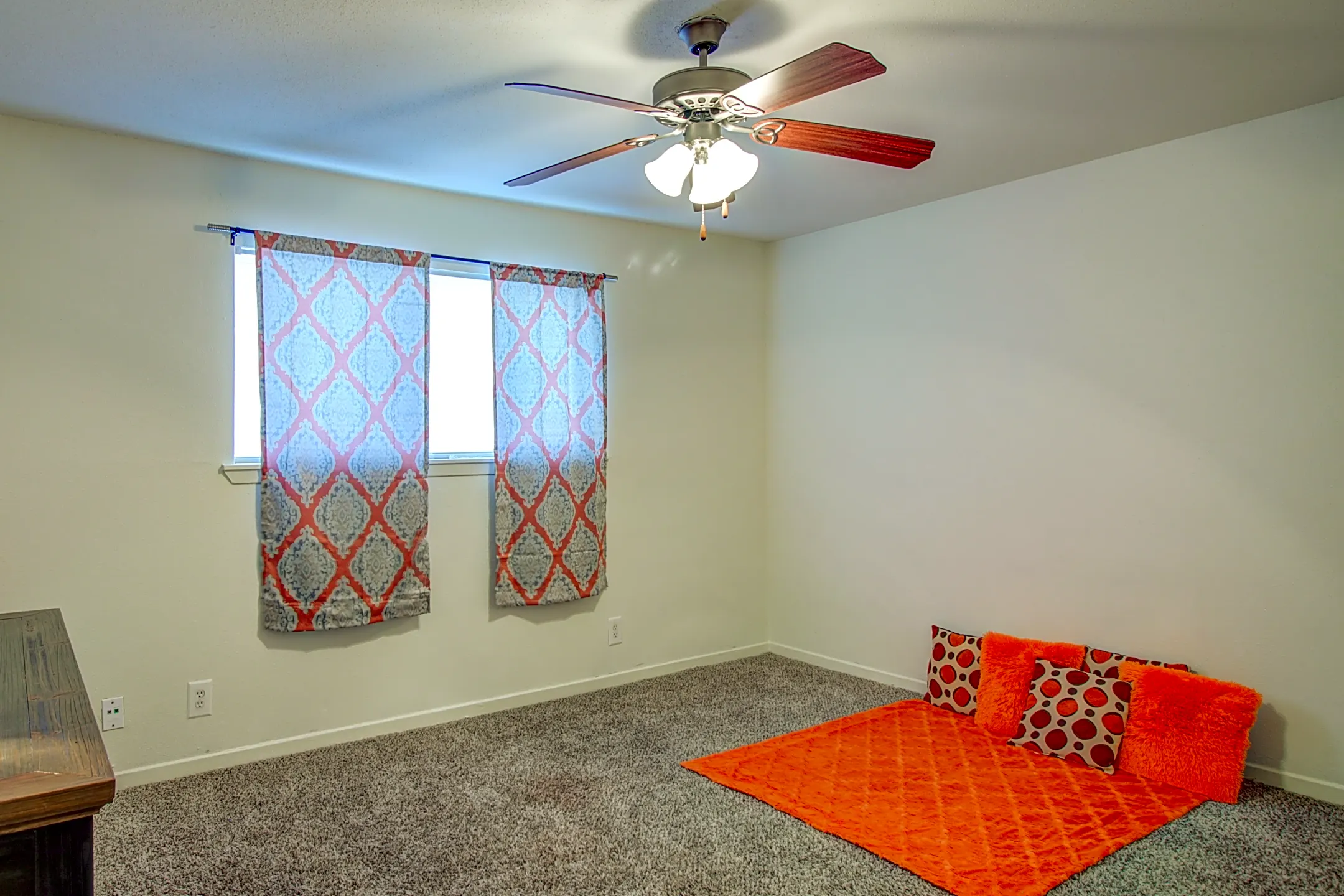 Gia at Spring Branch 1521 Sherwood Forest St Houston, TX Apartments