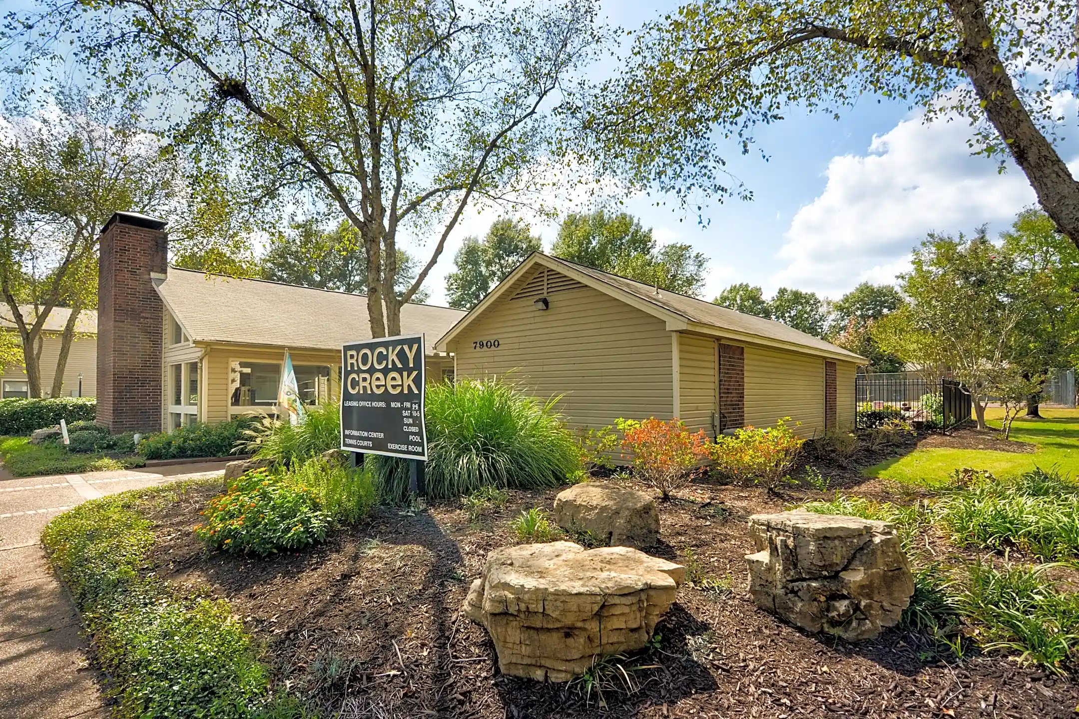 Rocky Creek Apartments Southaven Mississippi