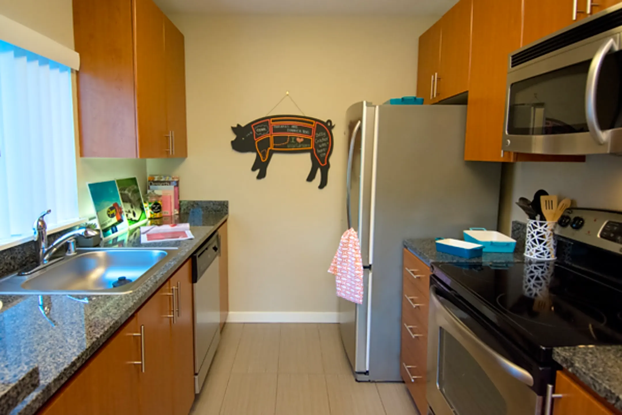 The Lakes Apartments 14760 NE 40th St Bellevue, WA Apartments for