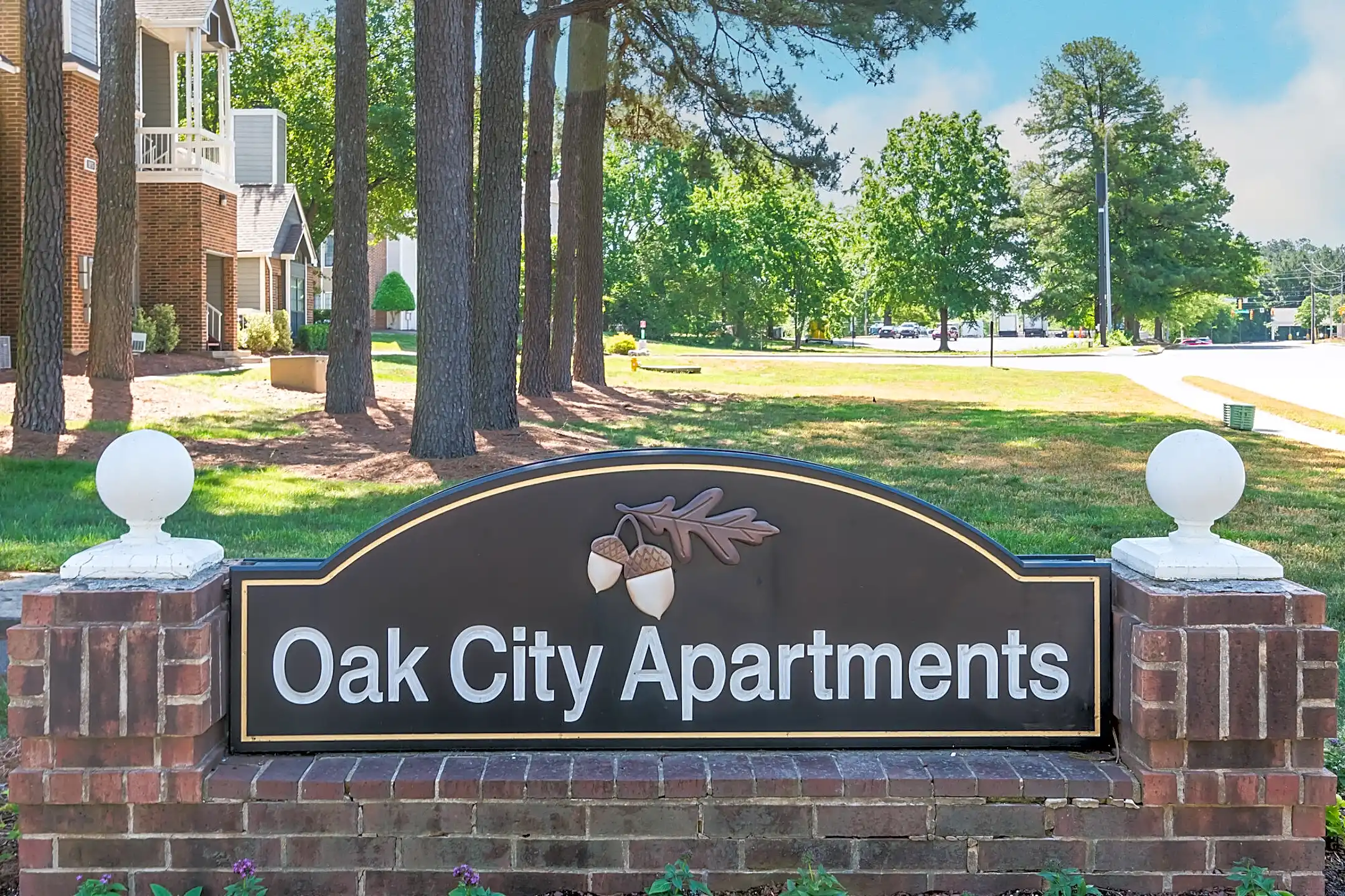 Oak City Apartments Raleigh, NC 27604