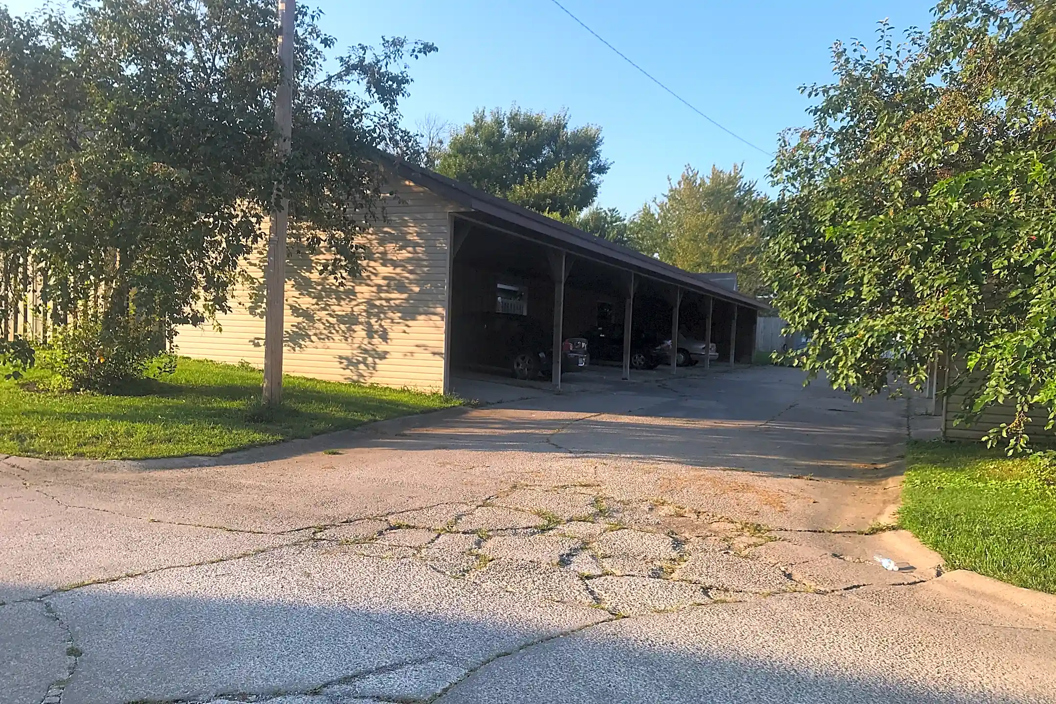 Canterbury Apartments Muncie