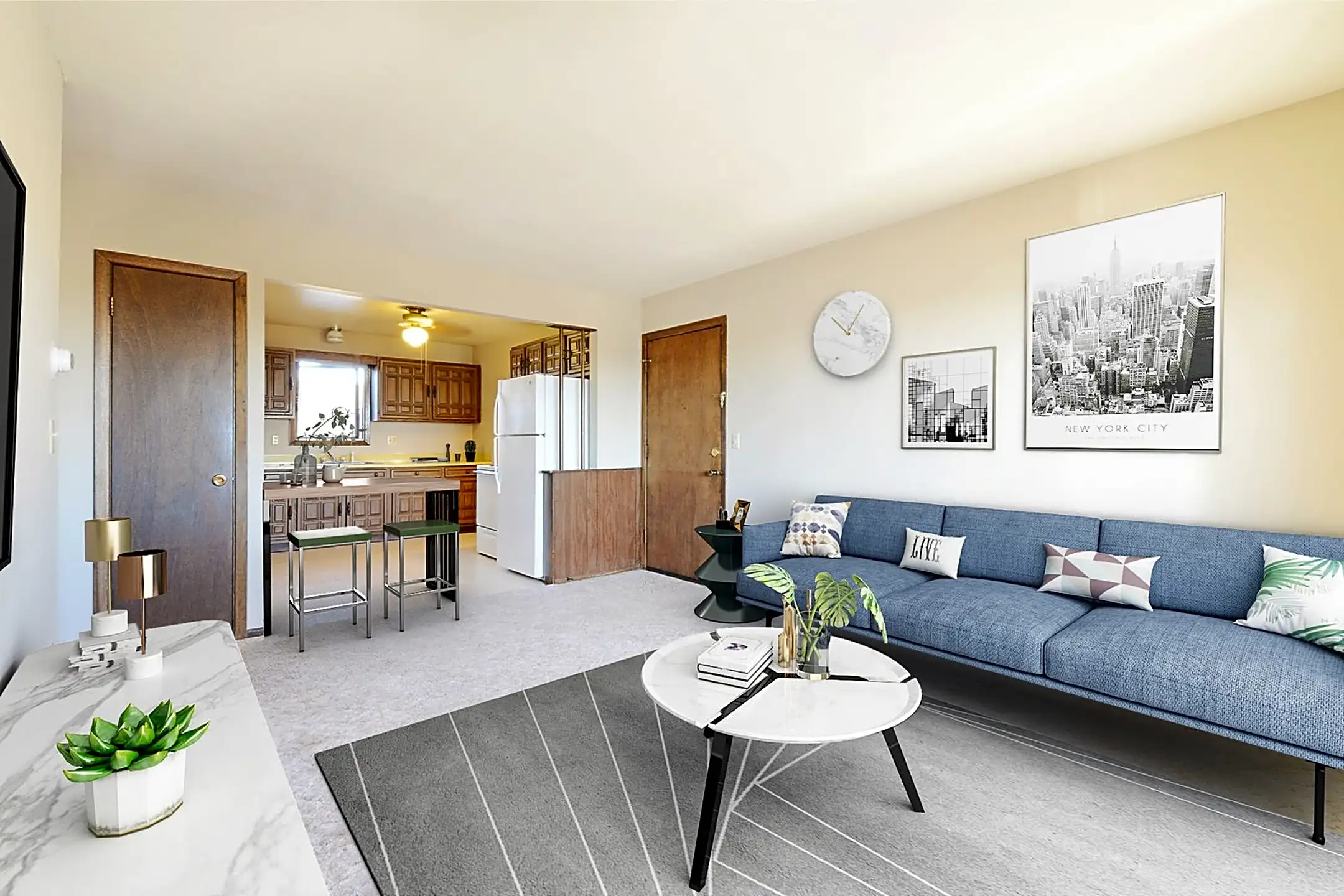 Twin Villas Great SE Location! Pet Friendly, Free WiFi! Heat Paid