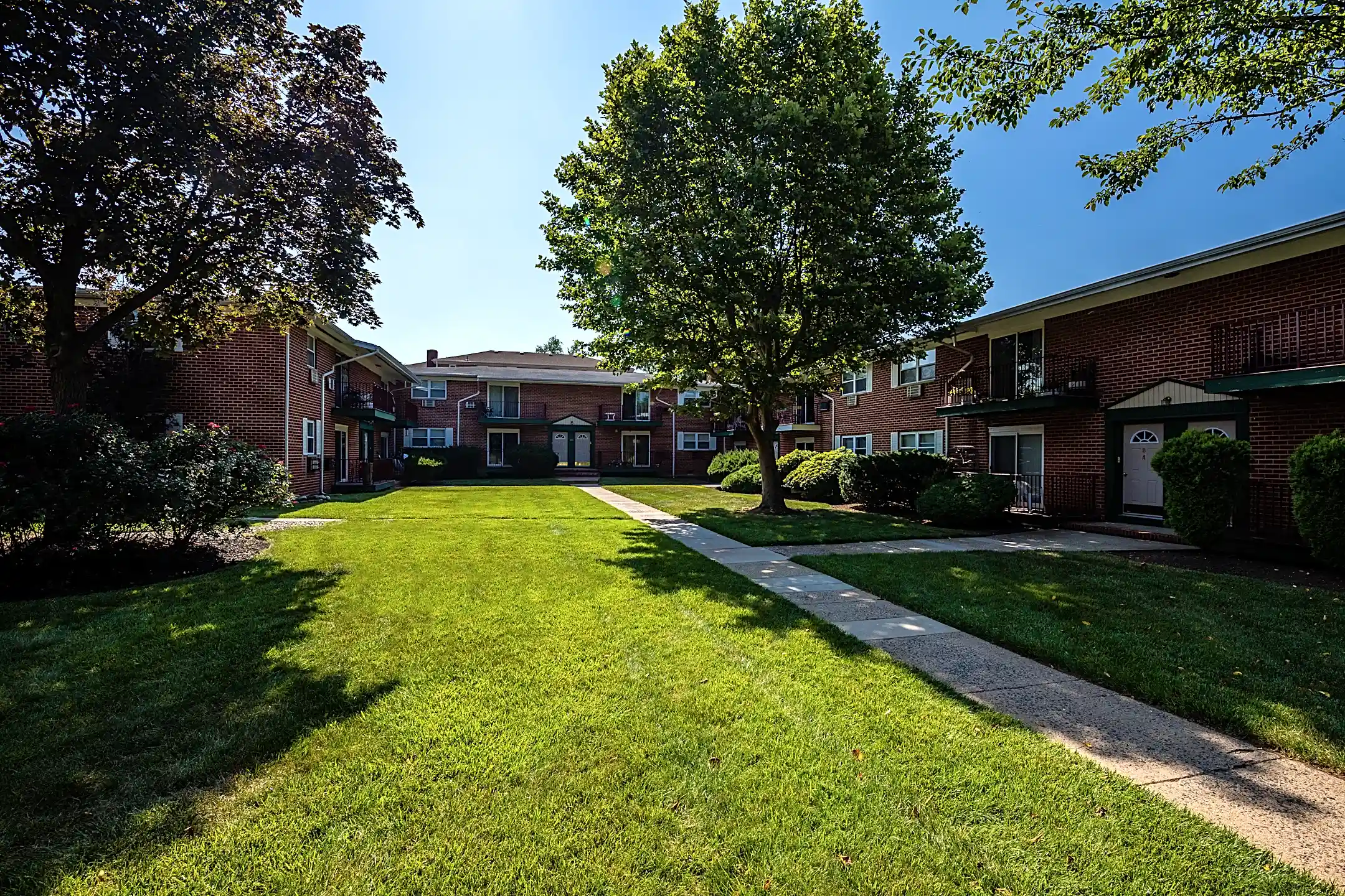 Meadow View Apartments Highland Park, NJ 08904