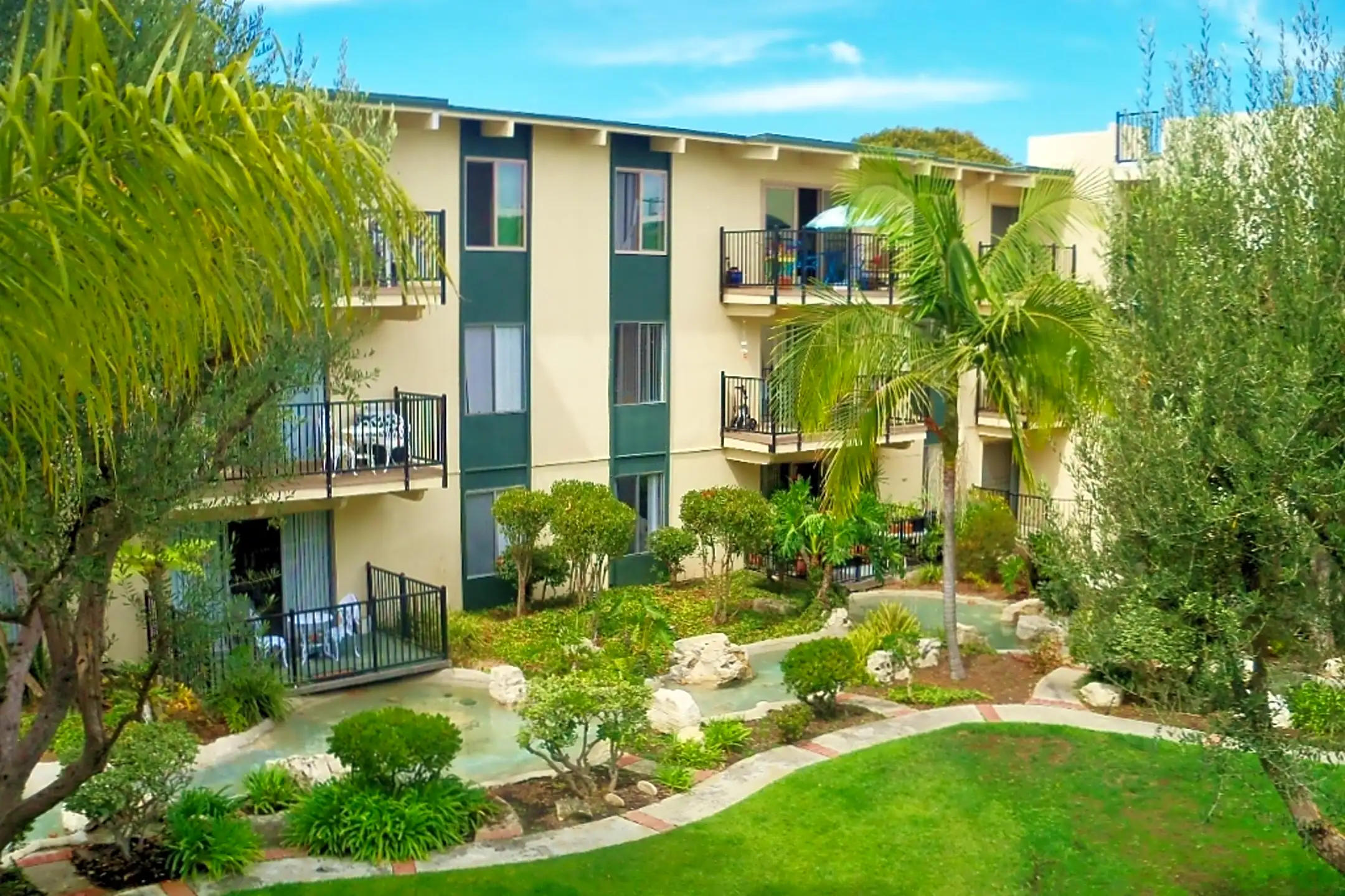 Willow Tree Apartments 4445 Pacific Coast Hwy Torrance, CA