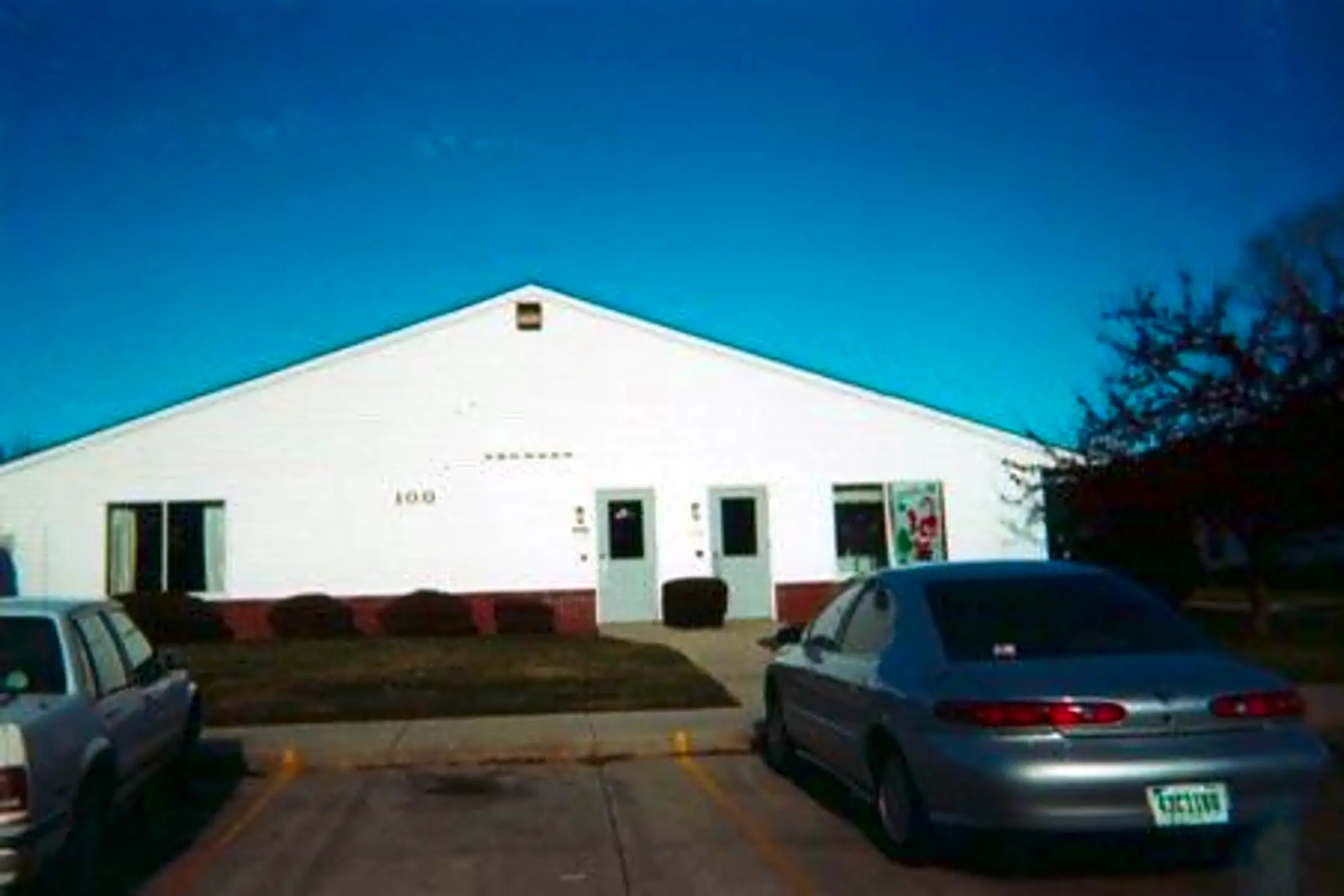 Holiday Hills Apartments Cromwell, IN 46732