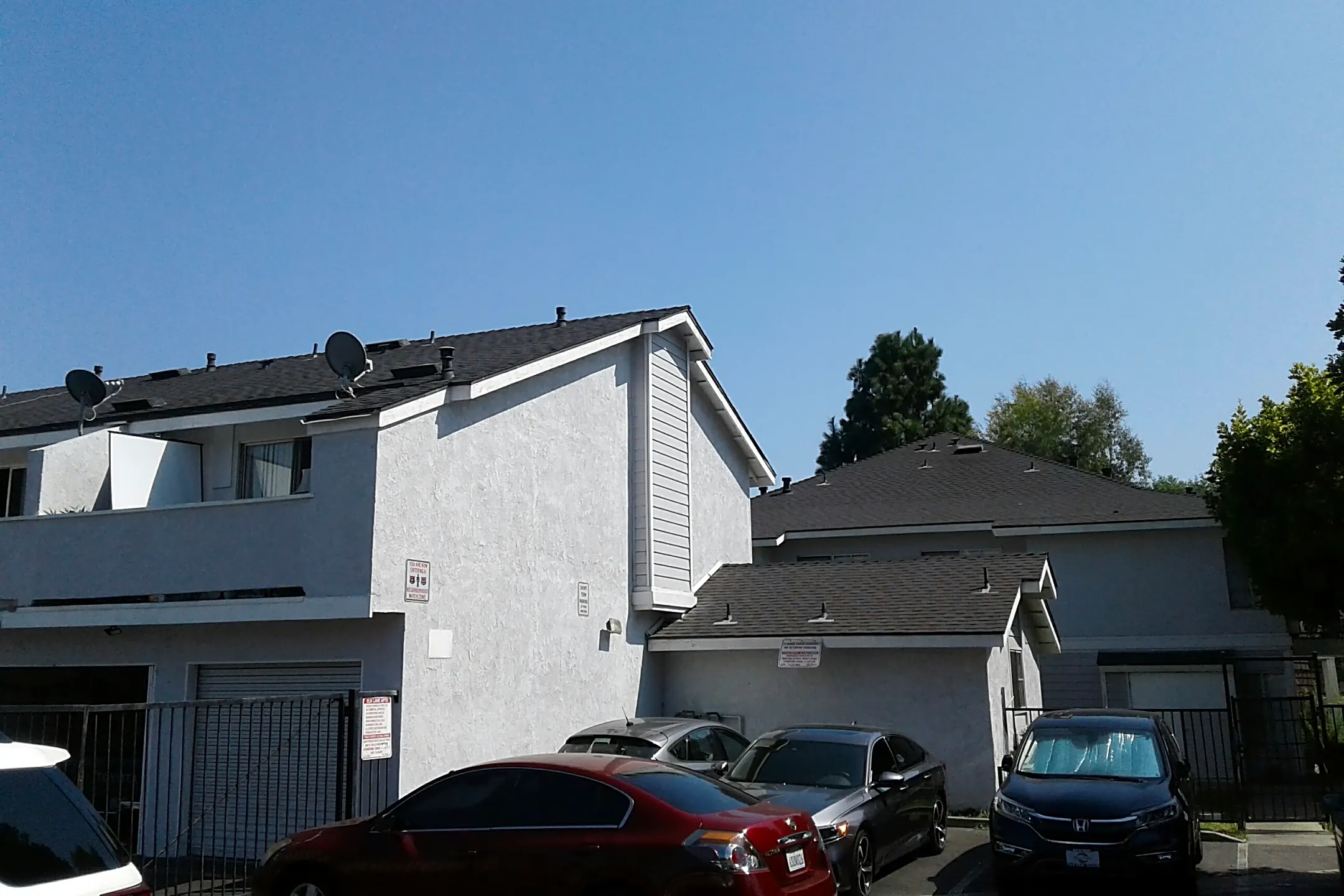 Elk Lane Apartments 400 S Elk Ln Santa Ana Ca For Rent Rent