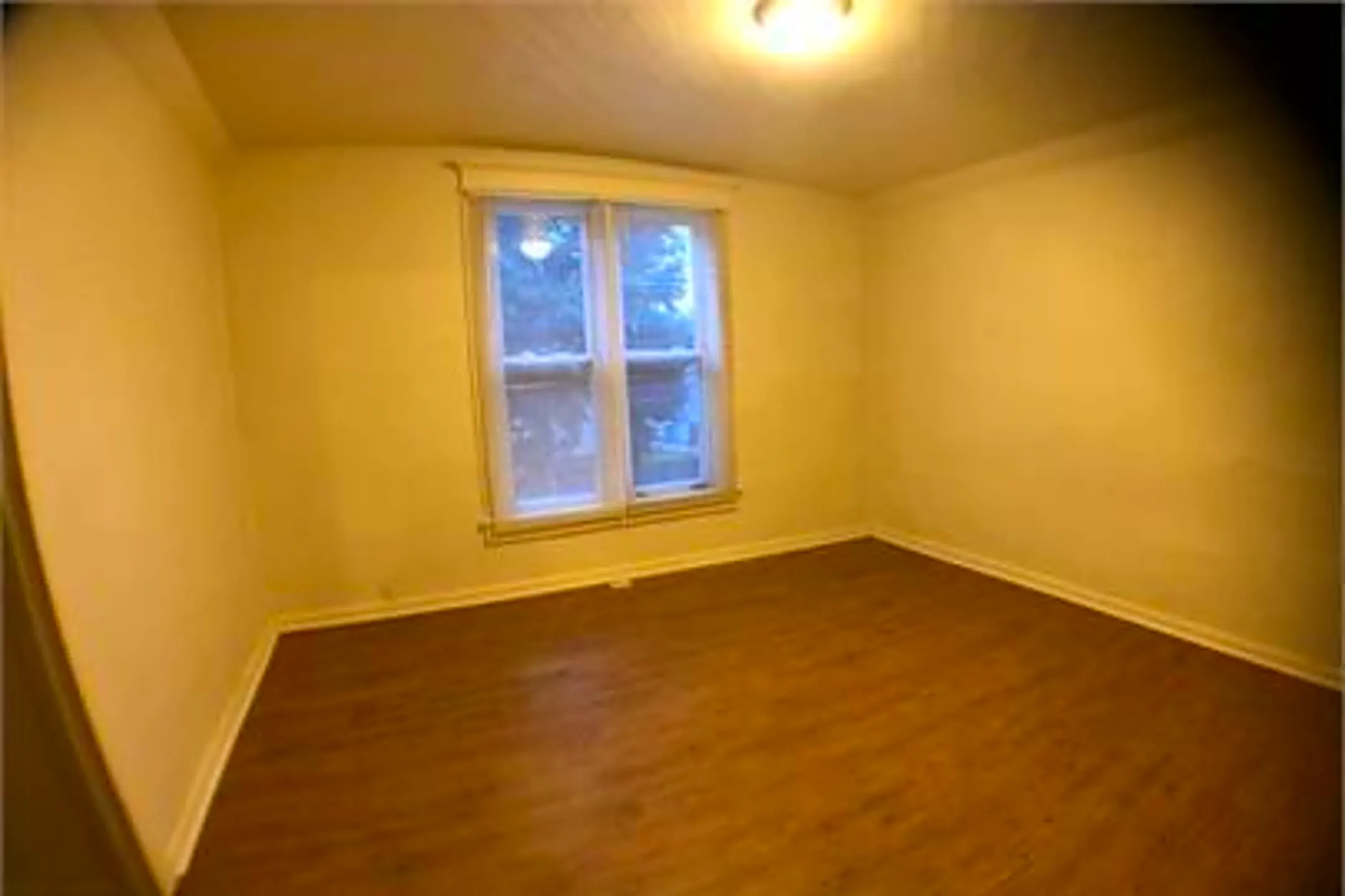 Bedroom - 406 E Gaylord St - Mount Pleasant, MI