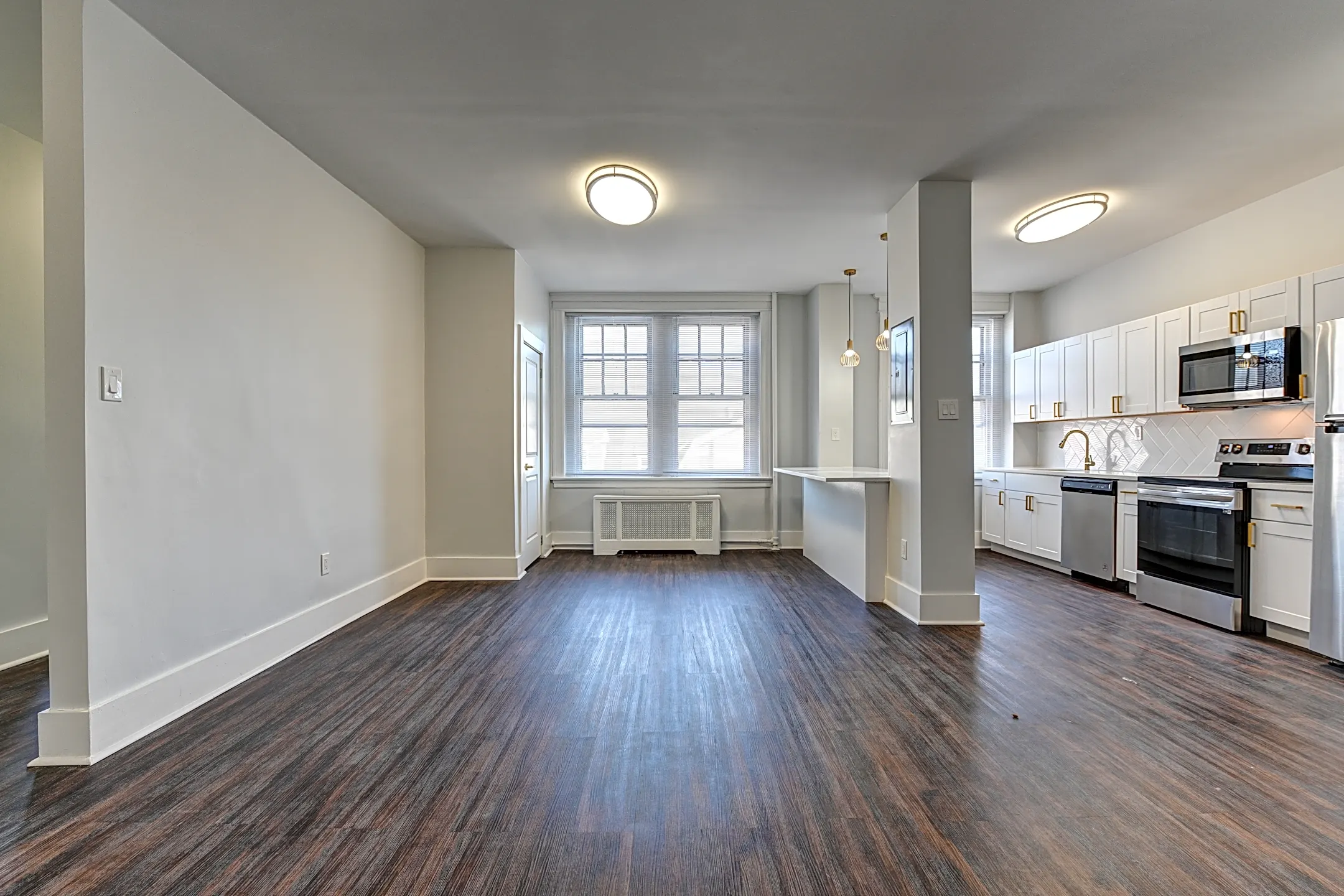 Living Room - Pelham Court Apartments - Philadelphia, PA