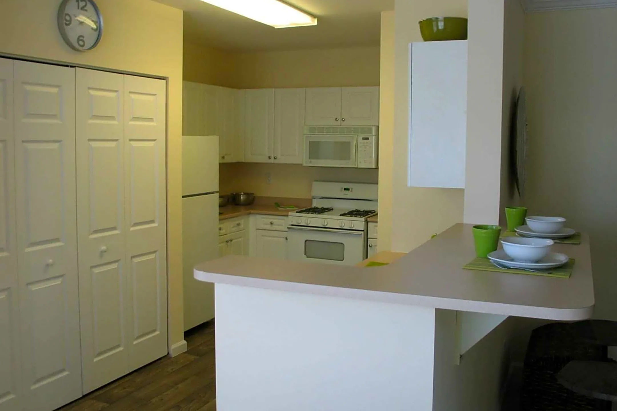 The Ledges Apartments - Groton, CT 06340