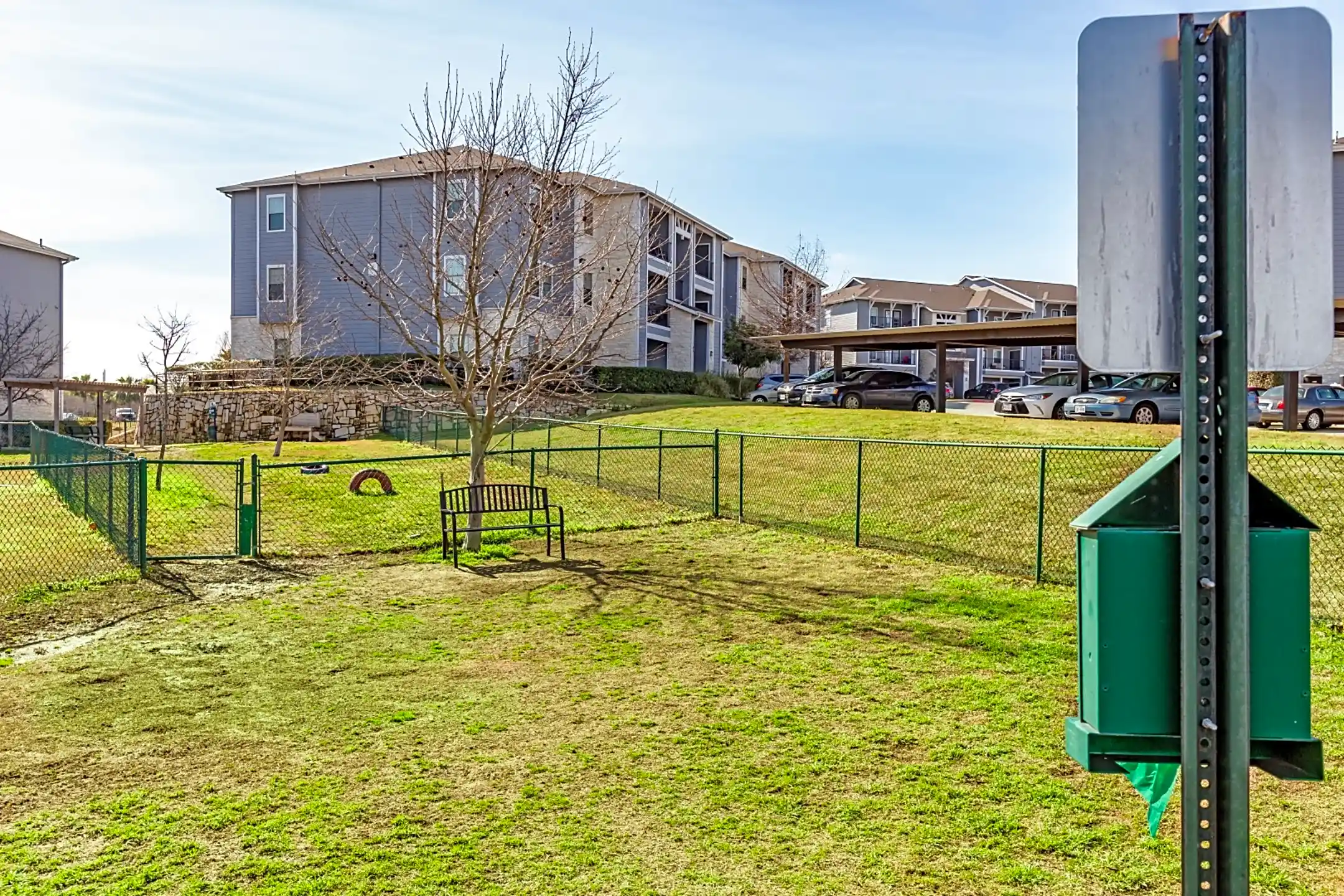 The Legends at Kitty Hawk Apartments Converse, TX 78109