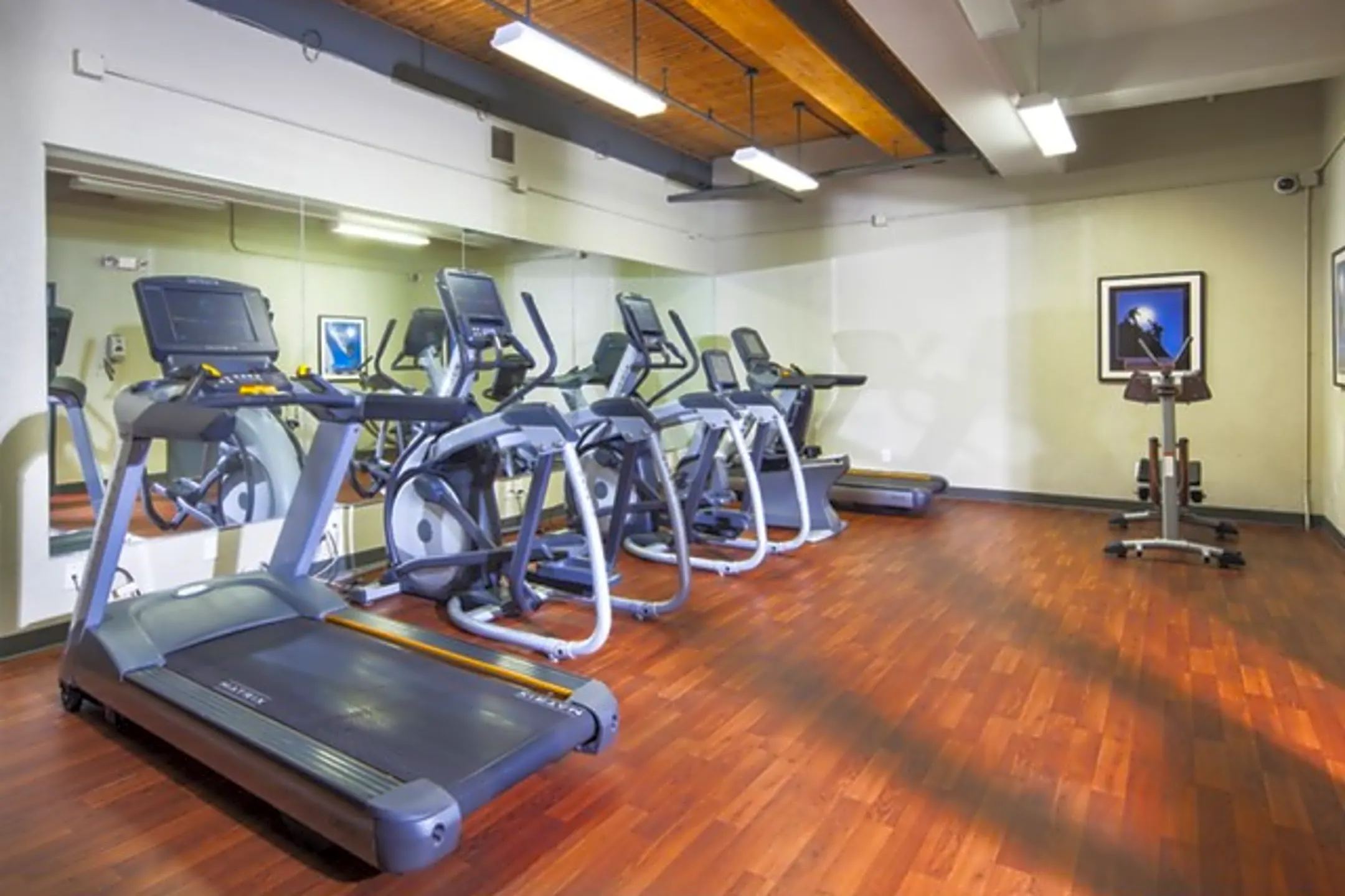 Stockbridge Court 45 Willow St Springfield, MA Apartments for Rent Rent.