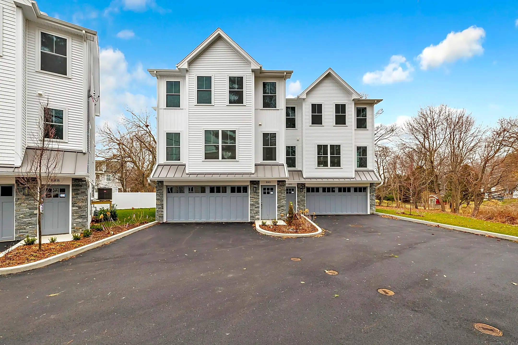 890 Oldfield Road Condos Fairfield, CT 06824