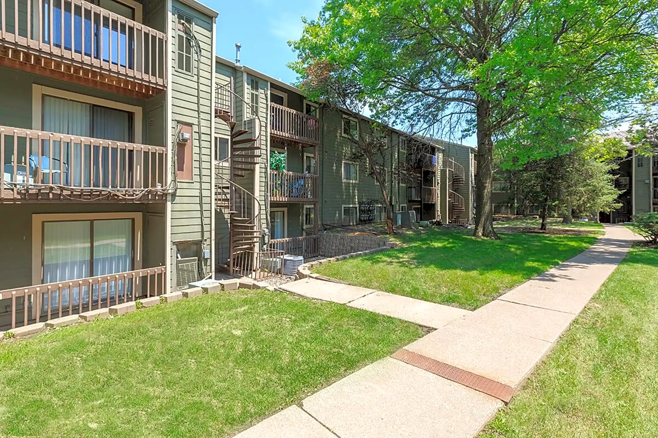 Pheasant Ridge Apartments Moline, IL 61265