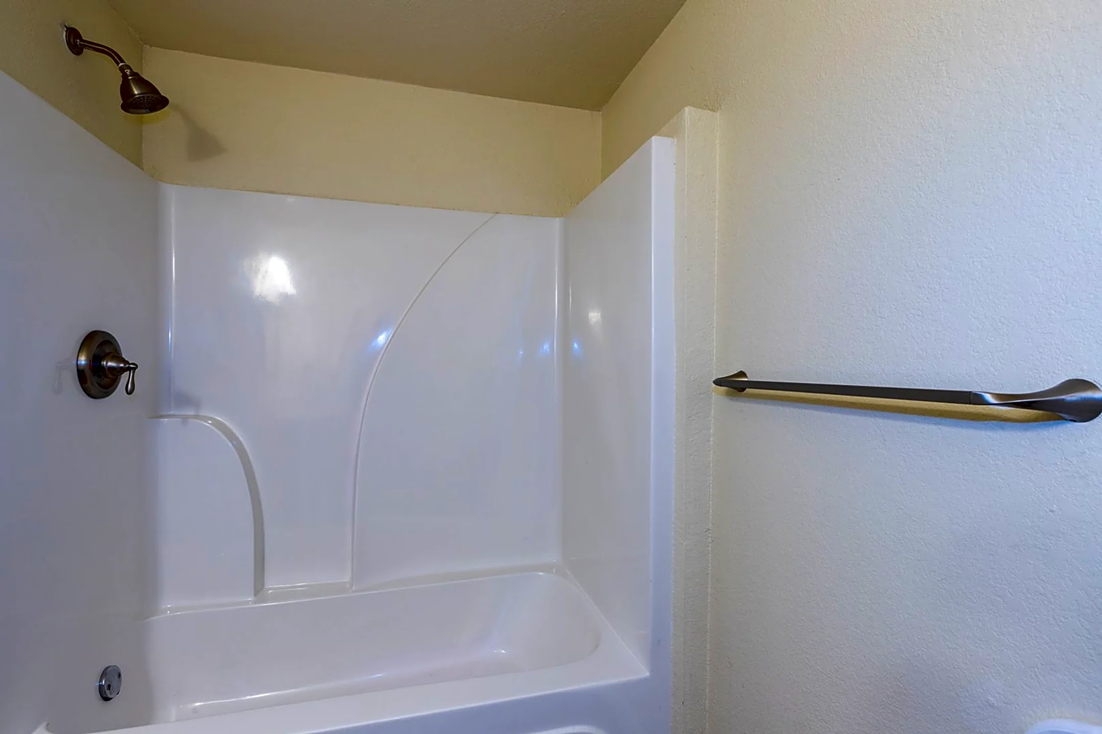 225 E Redwood St Coweta, OK Houses for Rent Rent.