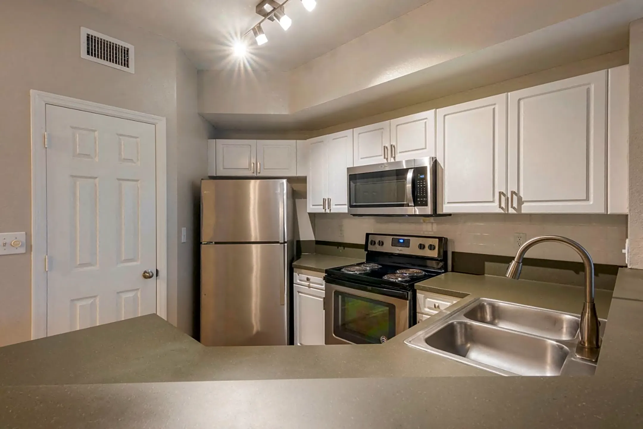 The Park at Turtle Run Apartments 6150 Wiles Rd Coral Springs, FL