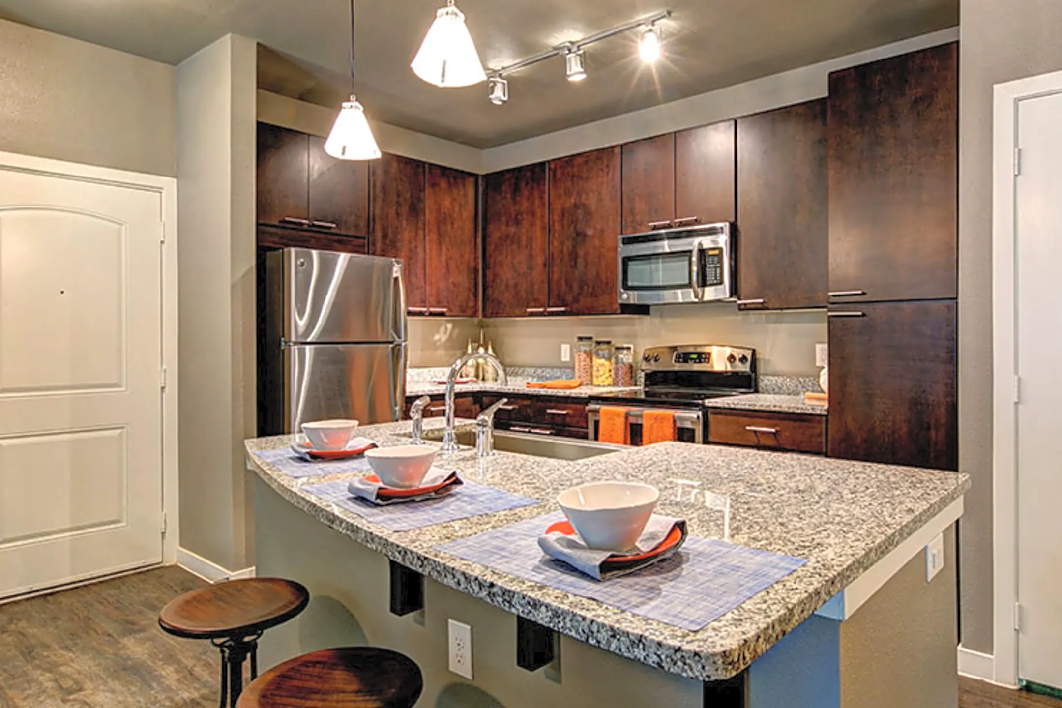 Oasis at Pavilion Park Midland, TX 79705