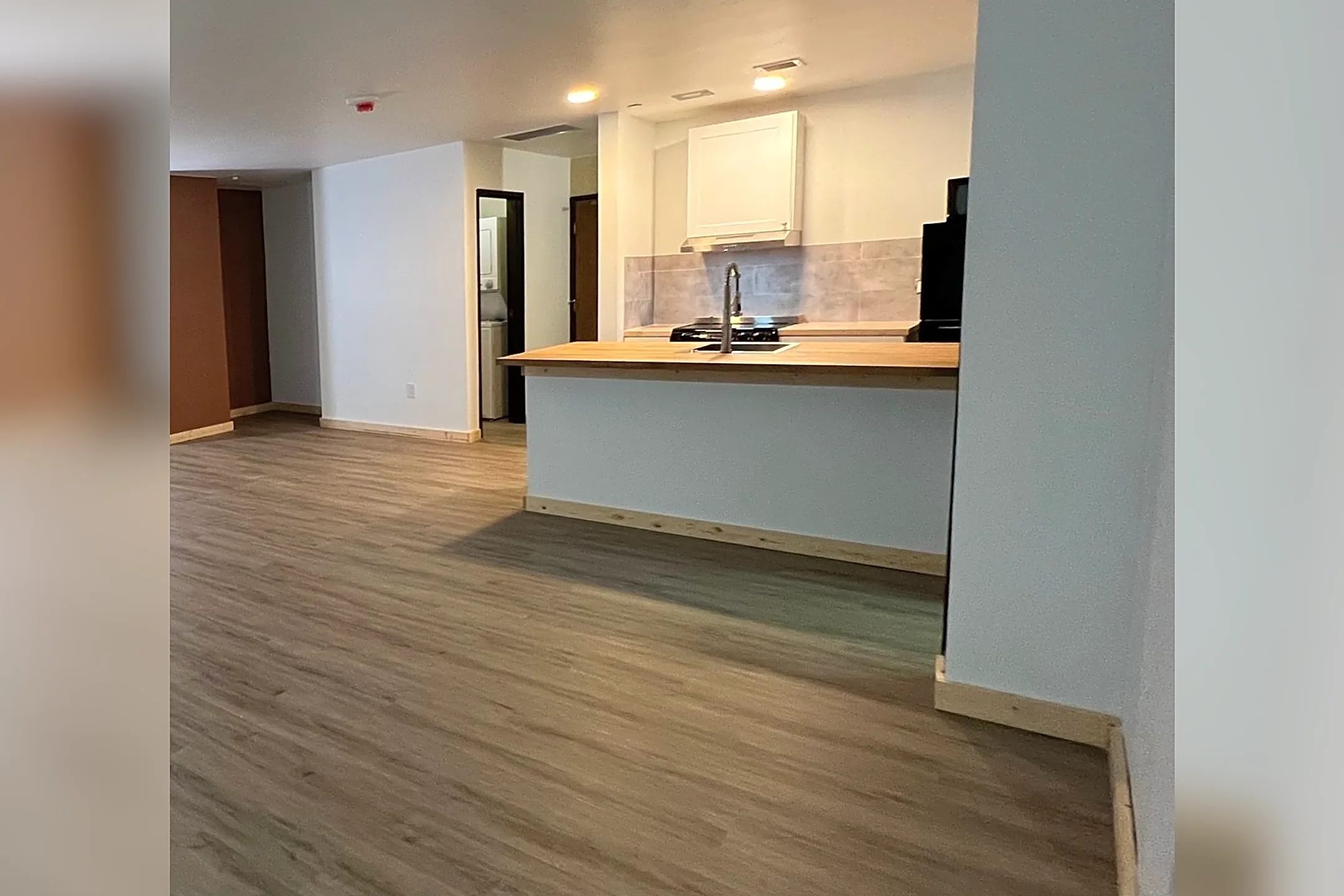 Ski Town Apartments Walk downtown, jump in the pool or soak in the