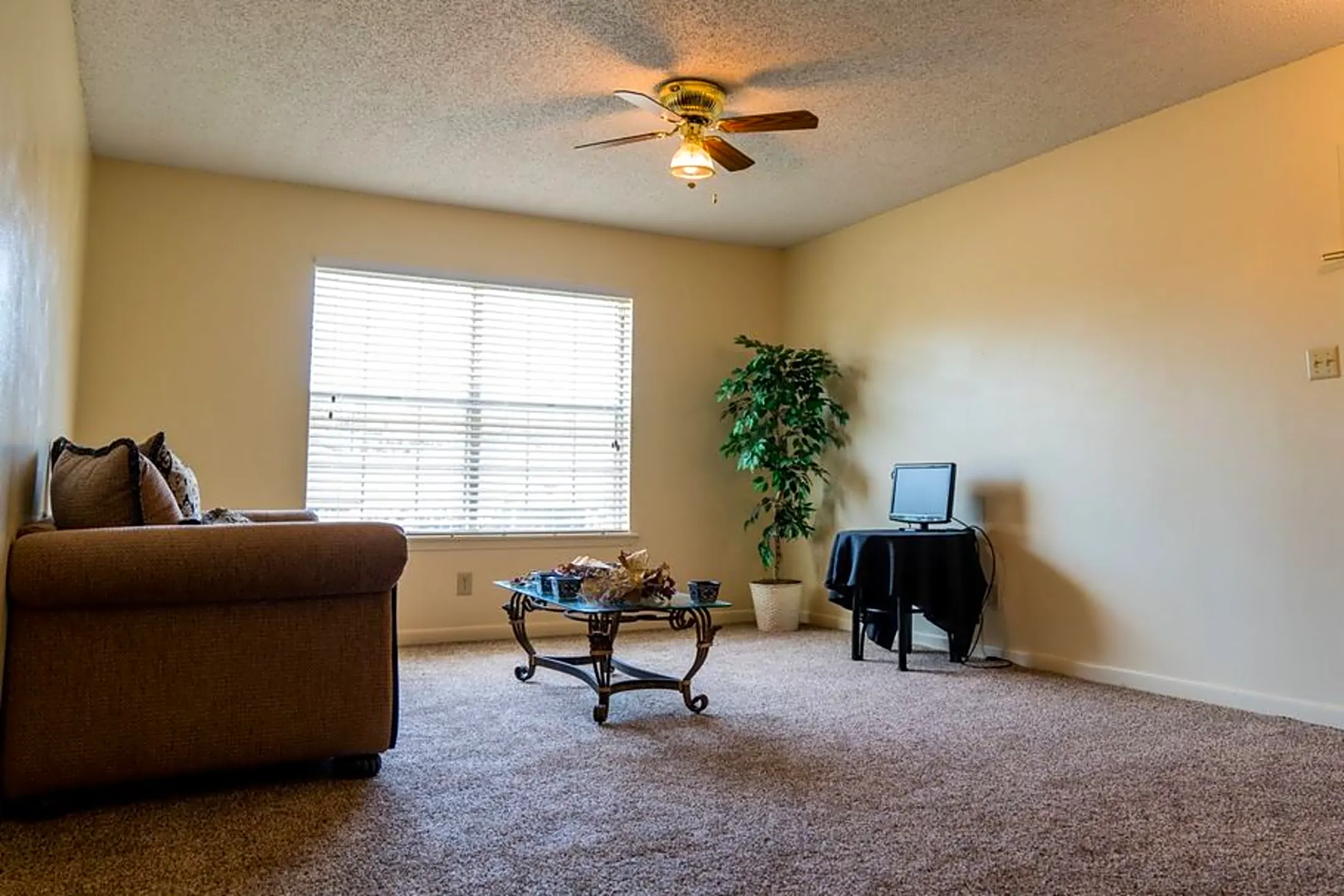 Somerset Apartments DeRidder, LA 70634