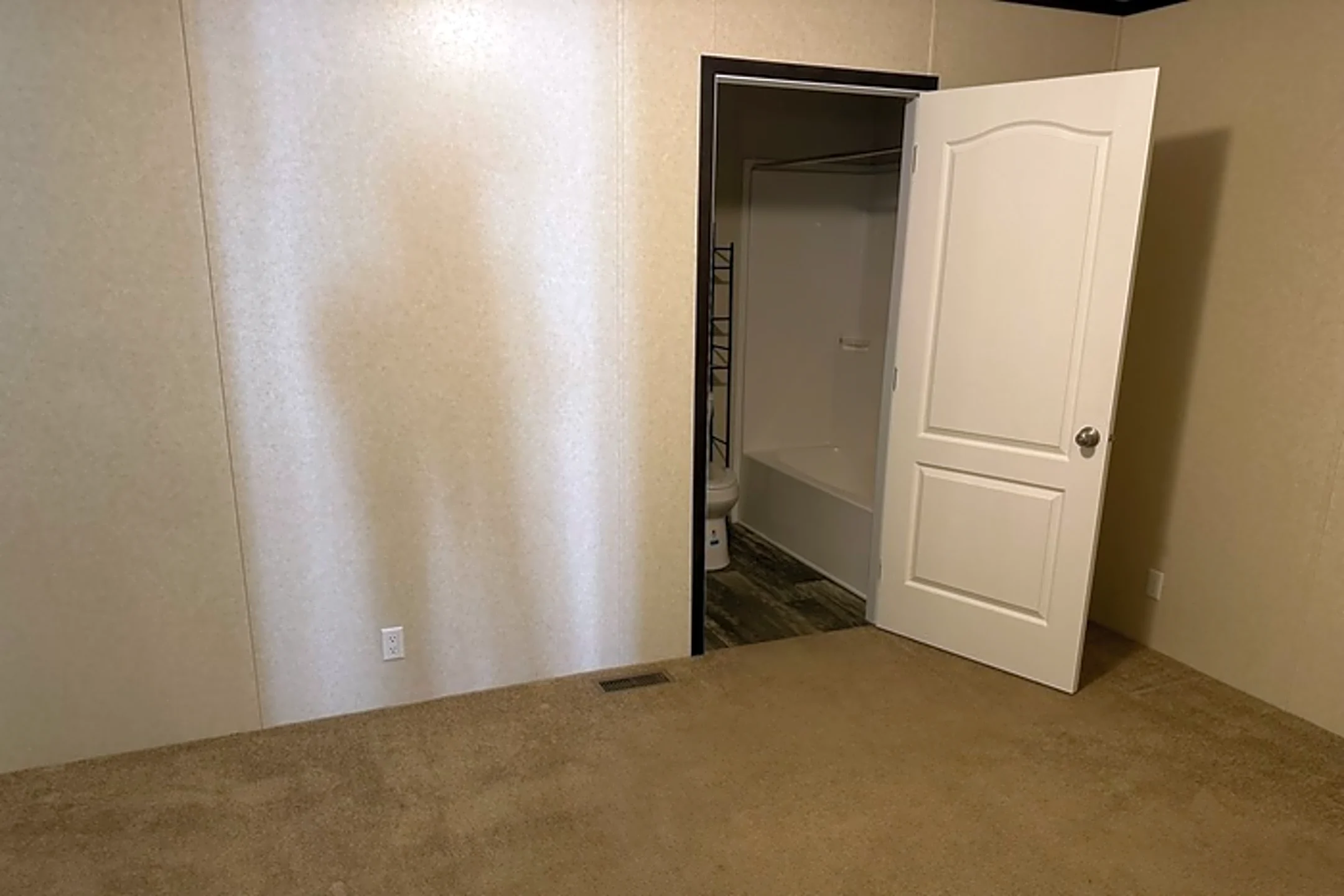 2320 E MacArthur Rd Wichita, KS Houses for Rent Rent.