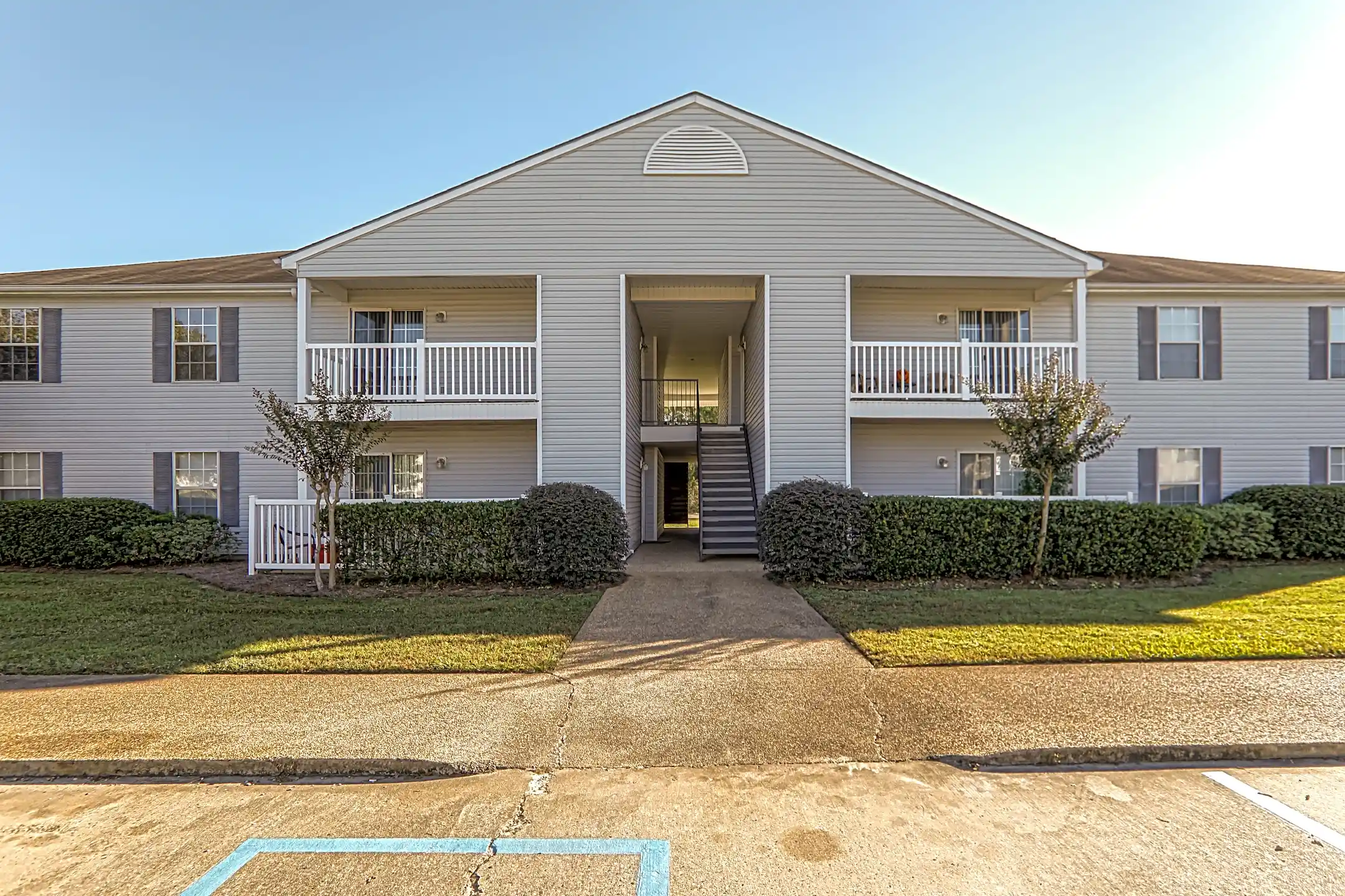 Hampton House Apartments Long Beach, MS 39560
