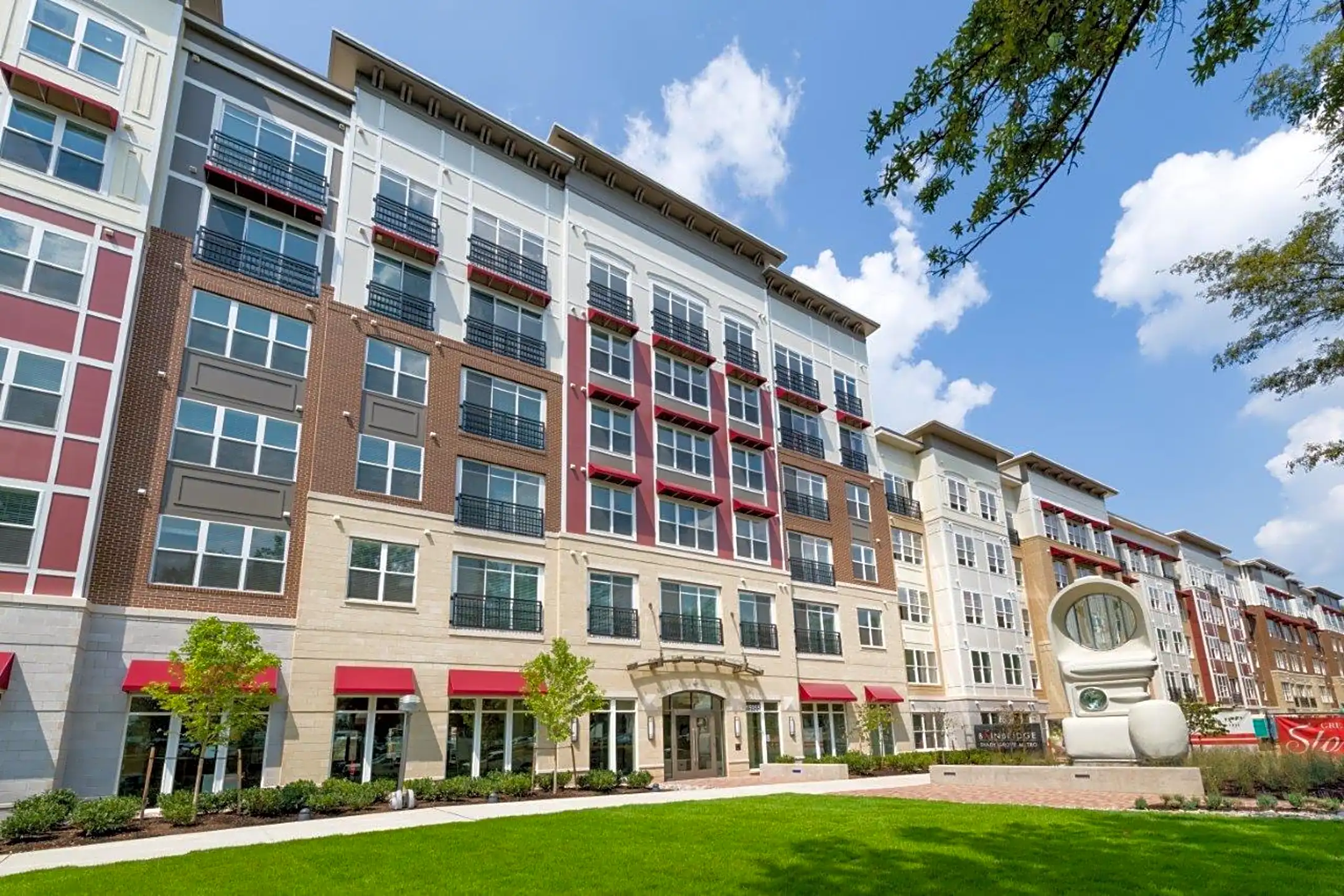 Bainbridge Shady Grove 15955 Frederick Rd Rockville, MD Apartments