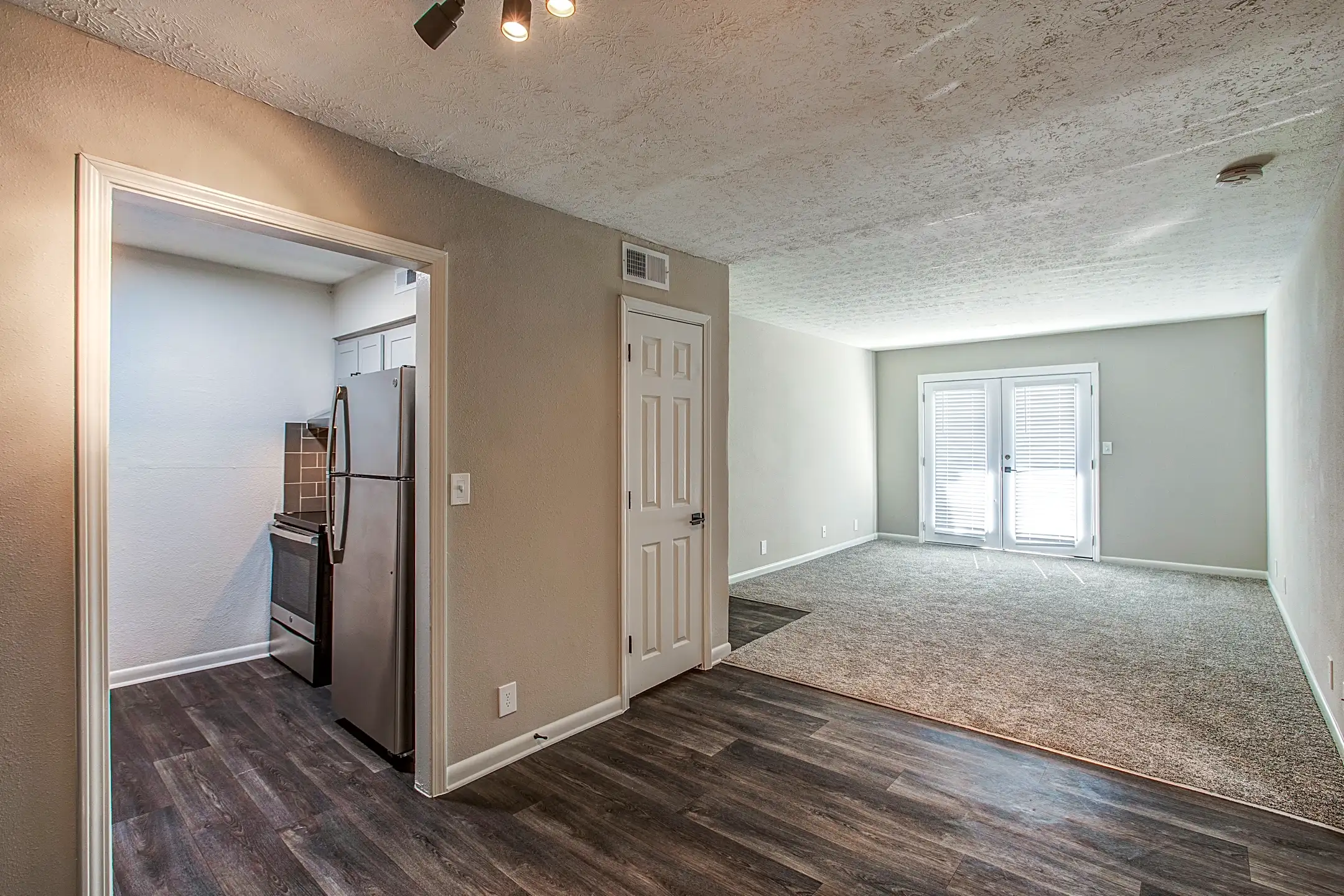 Park at Glenwood 200 High Court Place Decatur, GA Apartments for