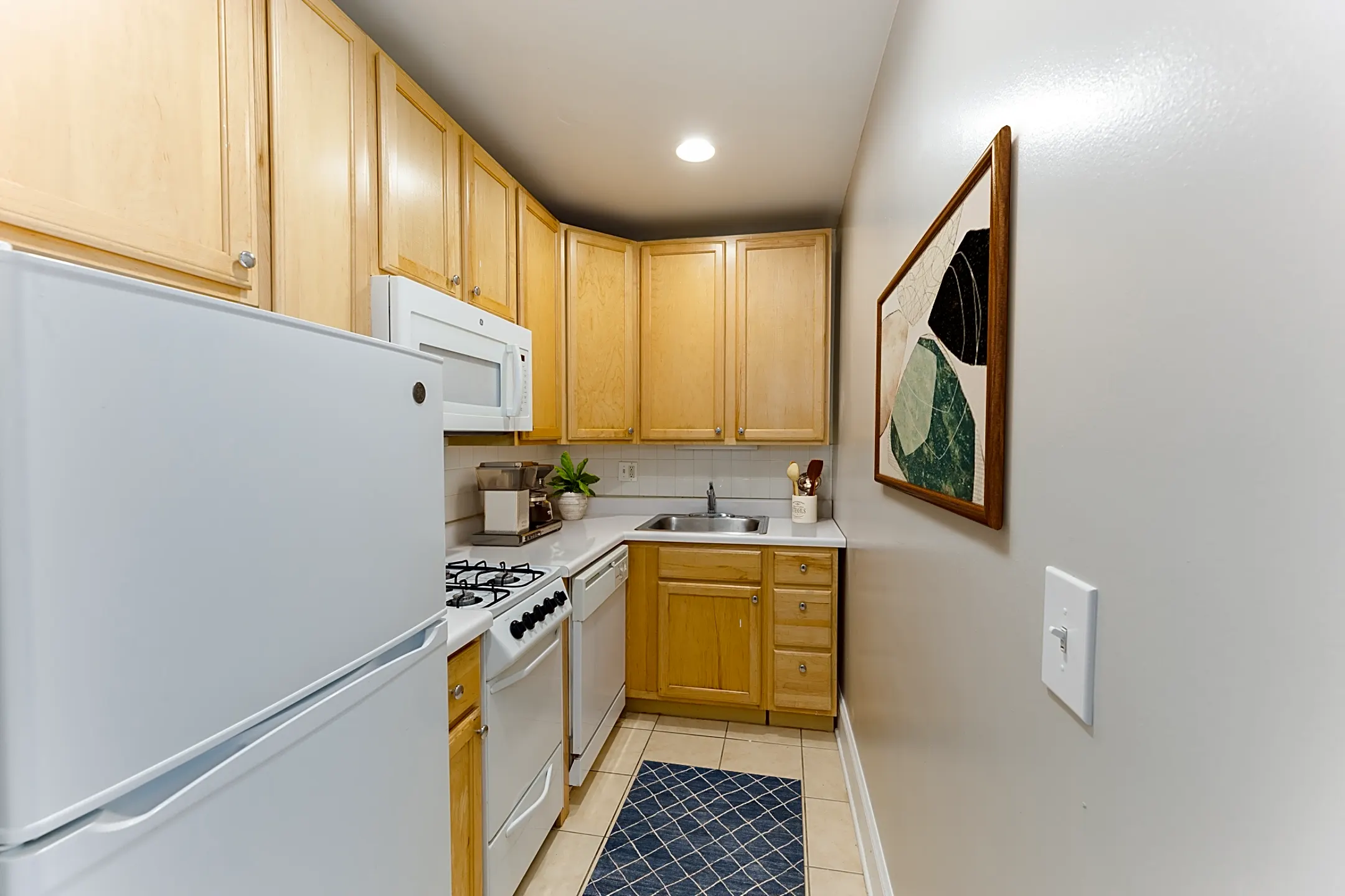 25 E. Delaware - 25 E Delaware Pl | Chicago, IL Apartments for Rent | Rent. 