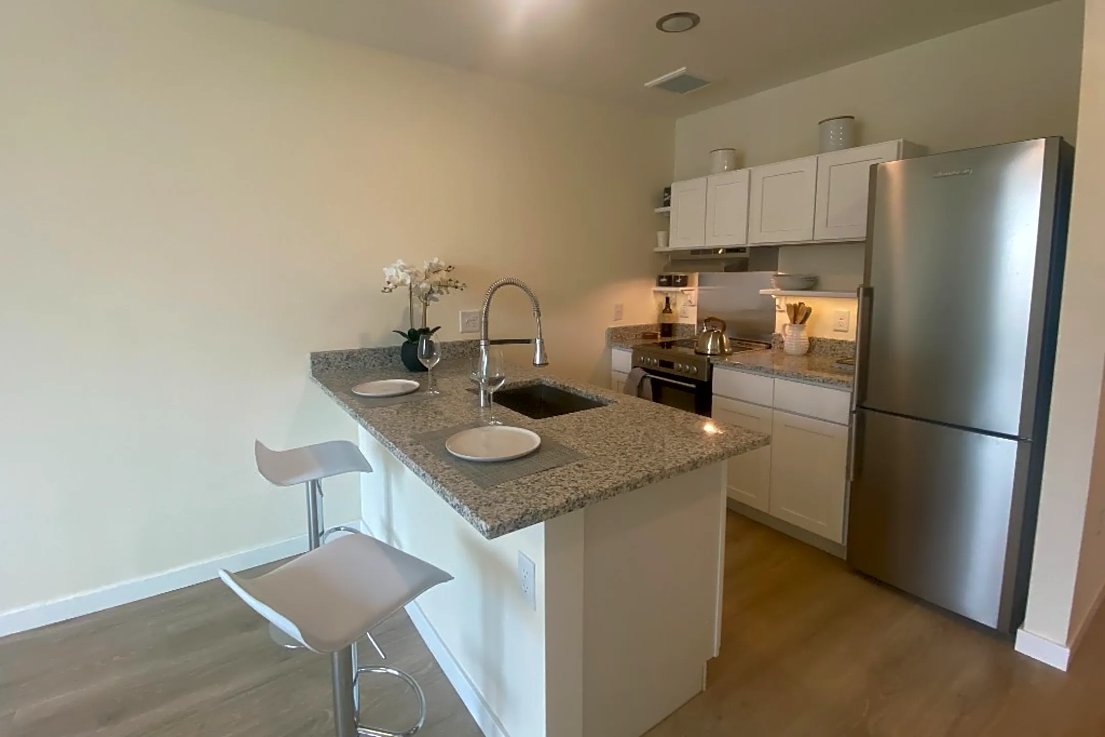 387 Huguenot St Apartments New Rochelle, NY 10801