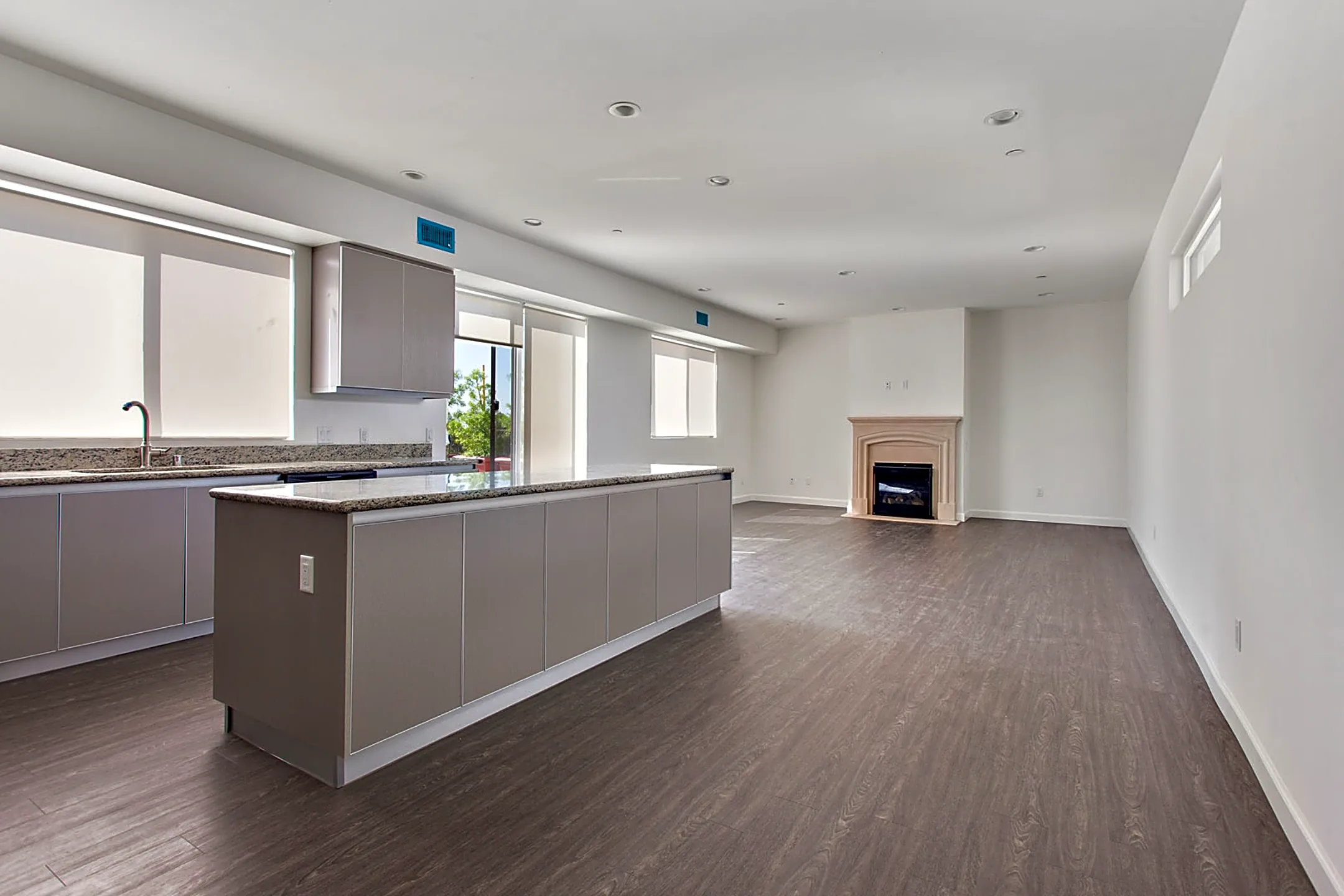 The Den on Levering 610 Levering Ave Los Angeles, CA Apartments for