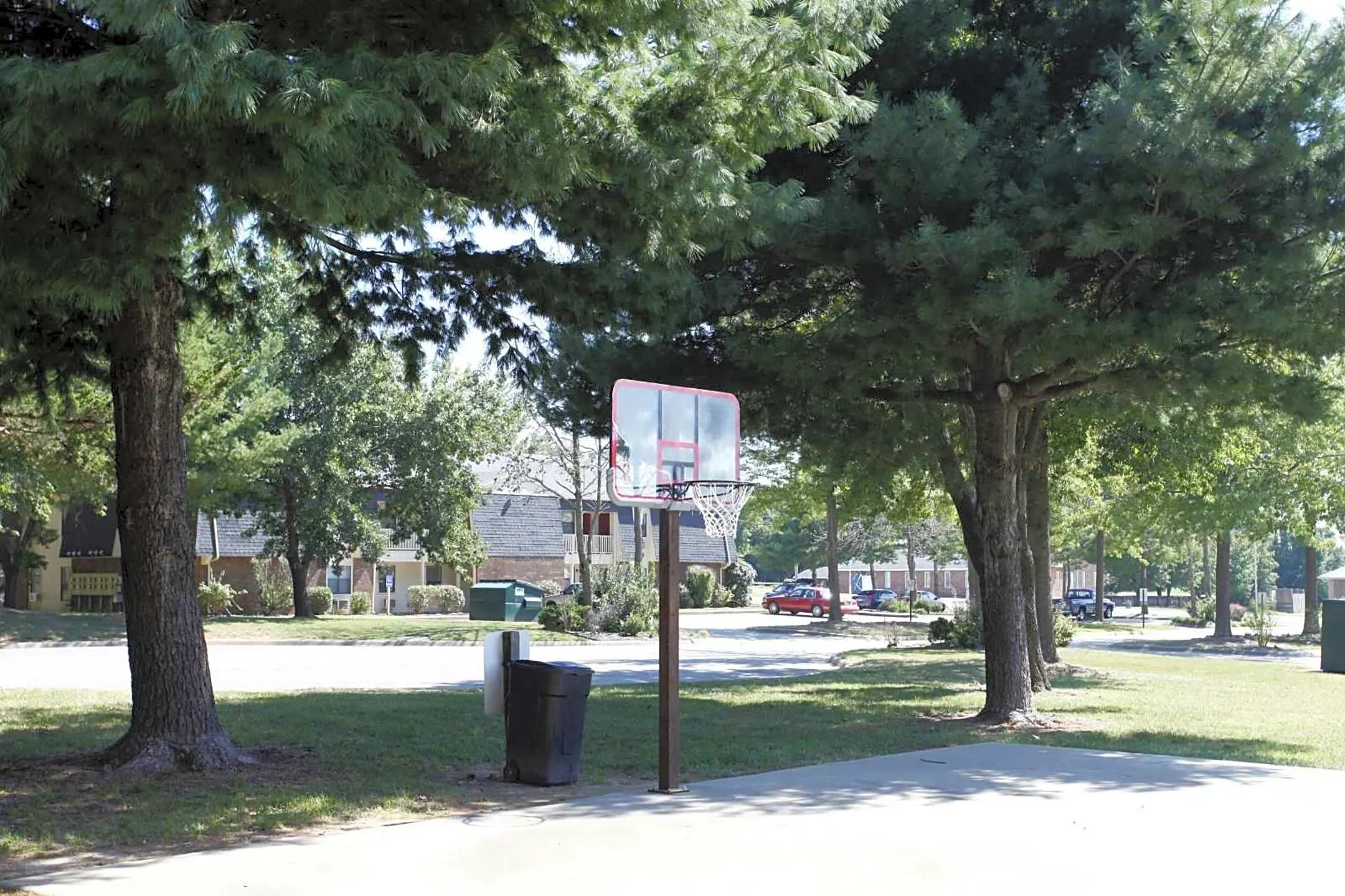 Basketball Court - Briarwood - Rogers, AR