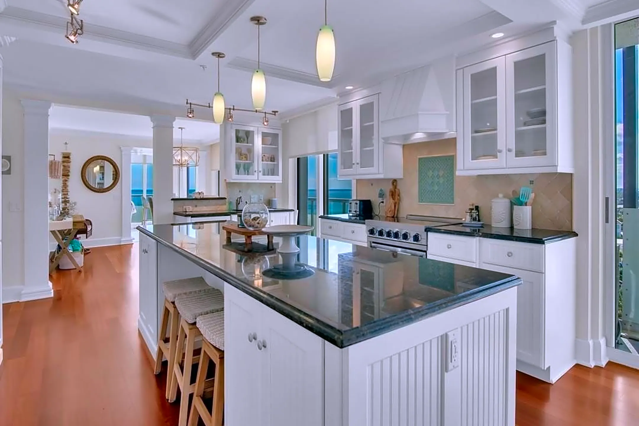 Kitchen - 3554 Ocean Dr - Vero Beach, FL