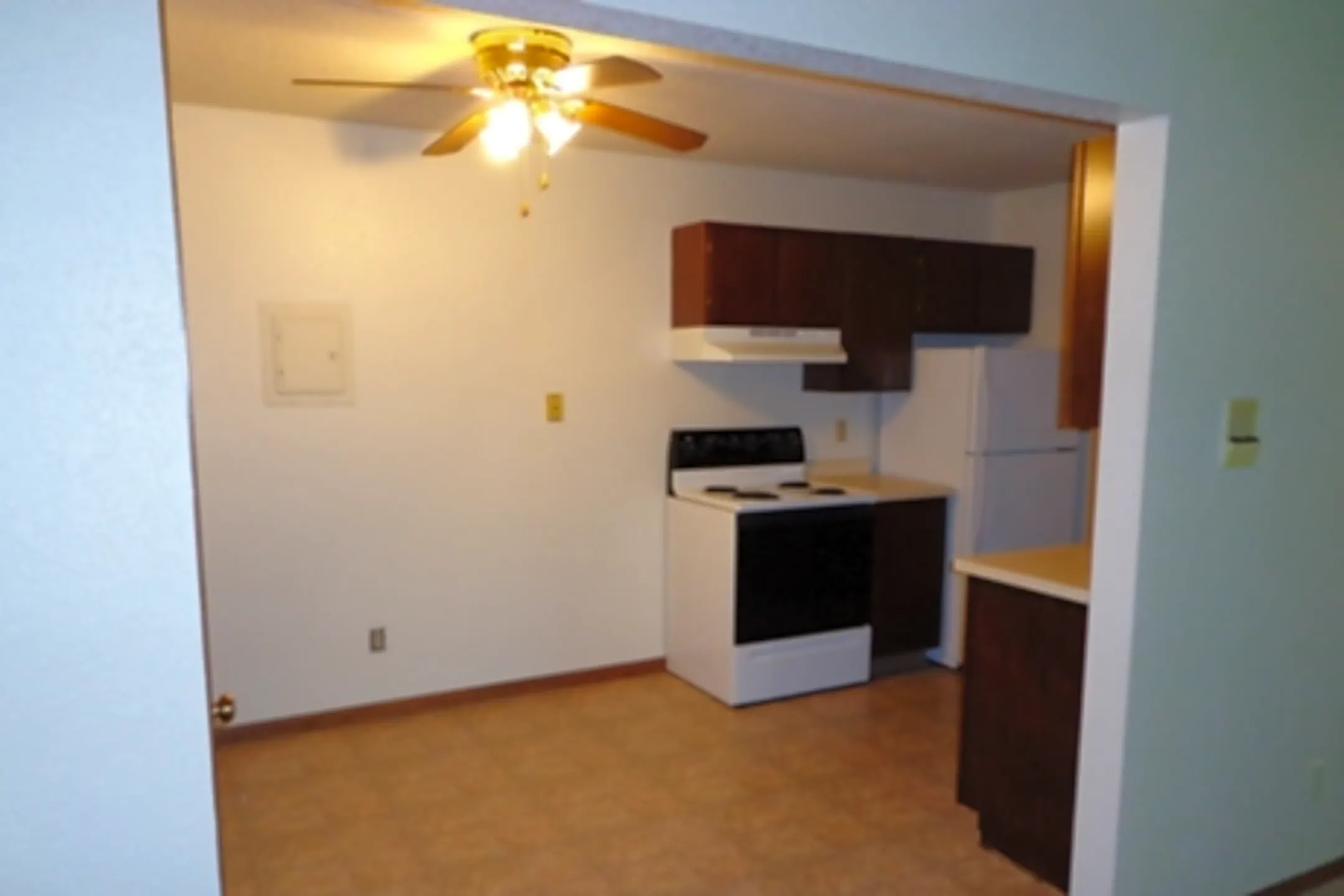 Oak Place Apartments Kimball, MN 55353