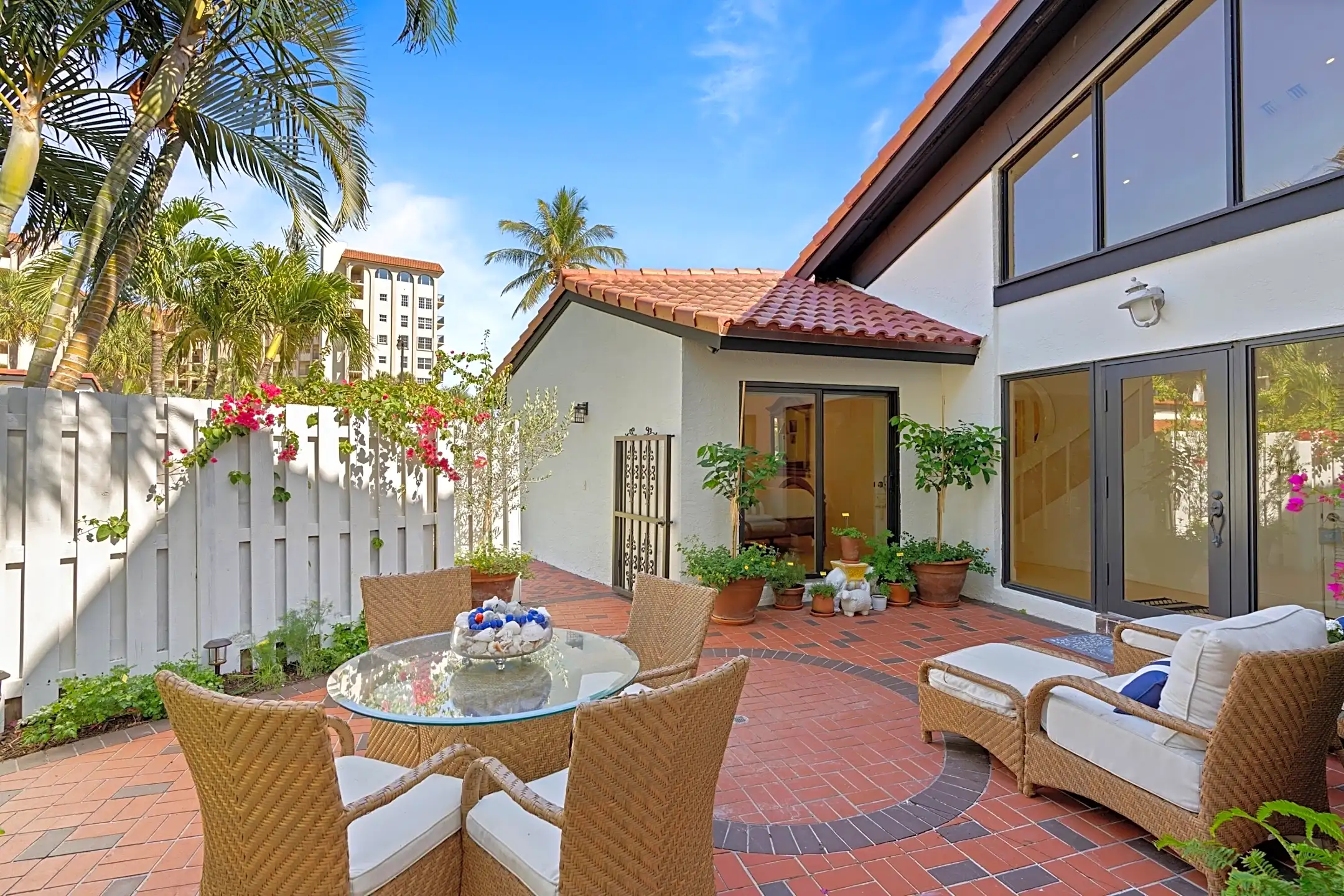 Patio / Deck - 3474 S Ocean Blvd #0014 - Palm Beach, FL