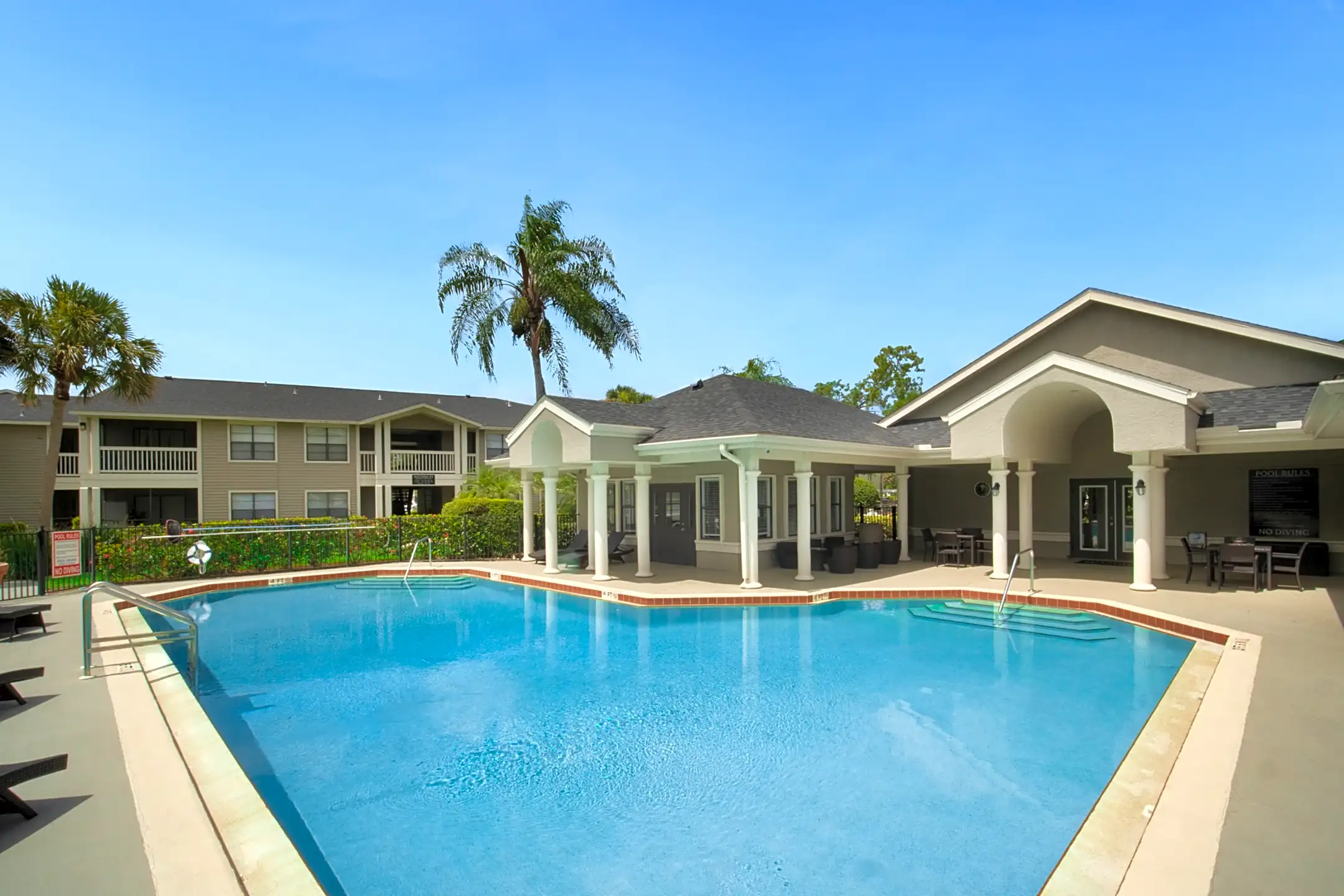 Belvedere at Quail Run 260 Quail Forest Blvd Naples, FL Apartments