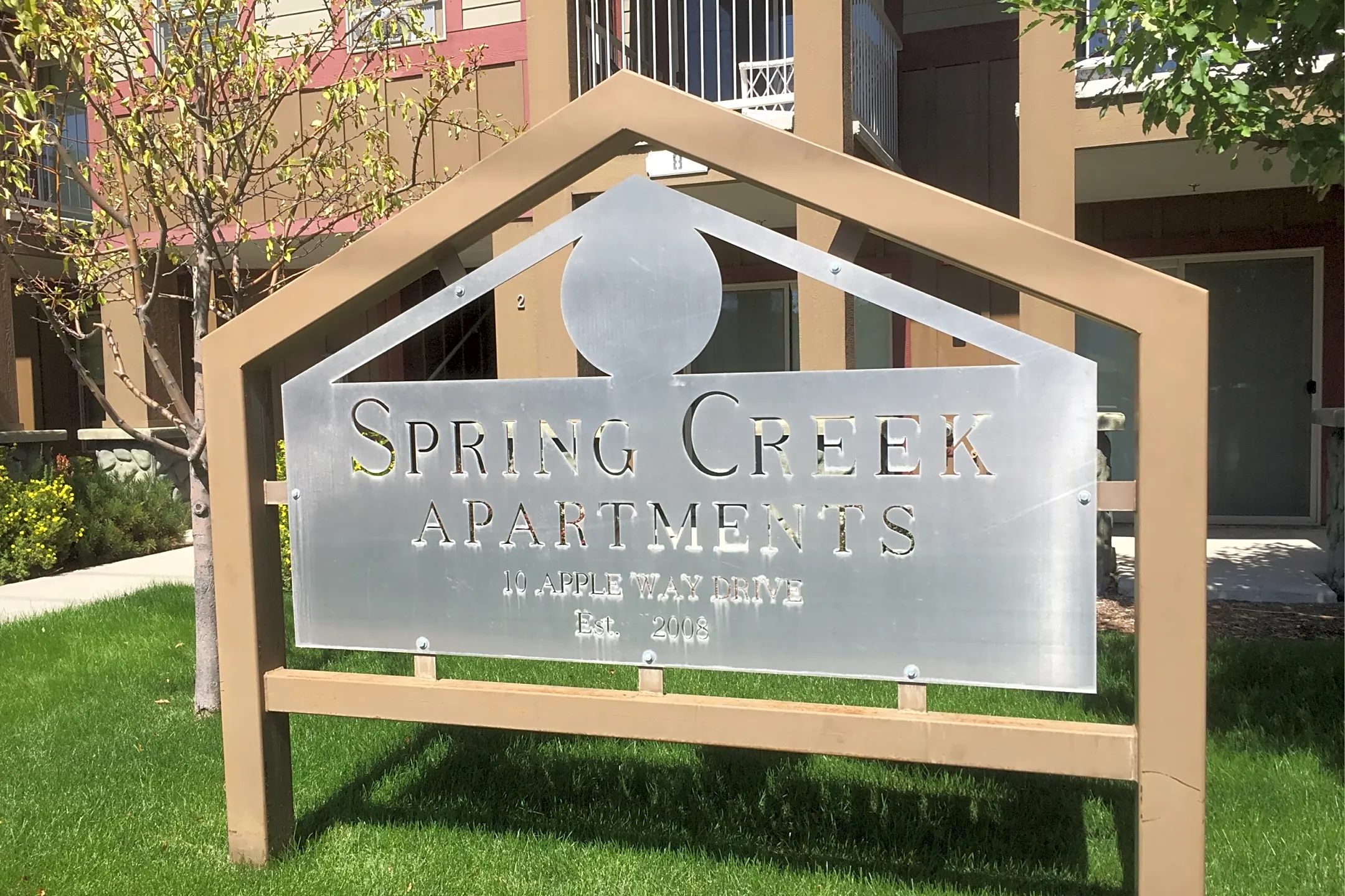 Pool - Spring Creek Apartments I & Ii - Kalispell, MT