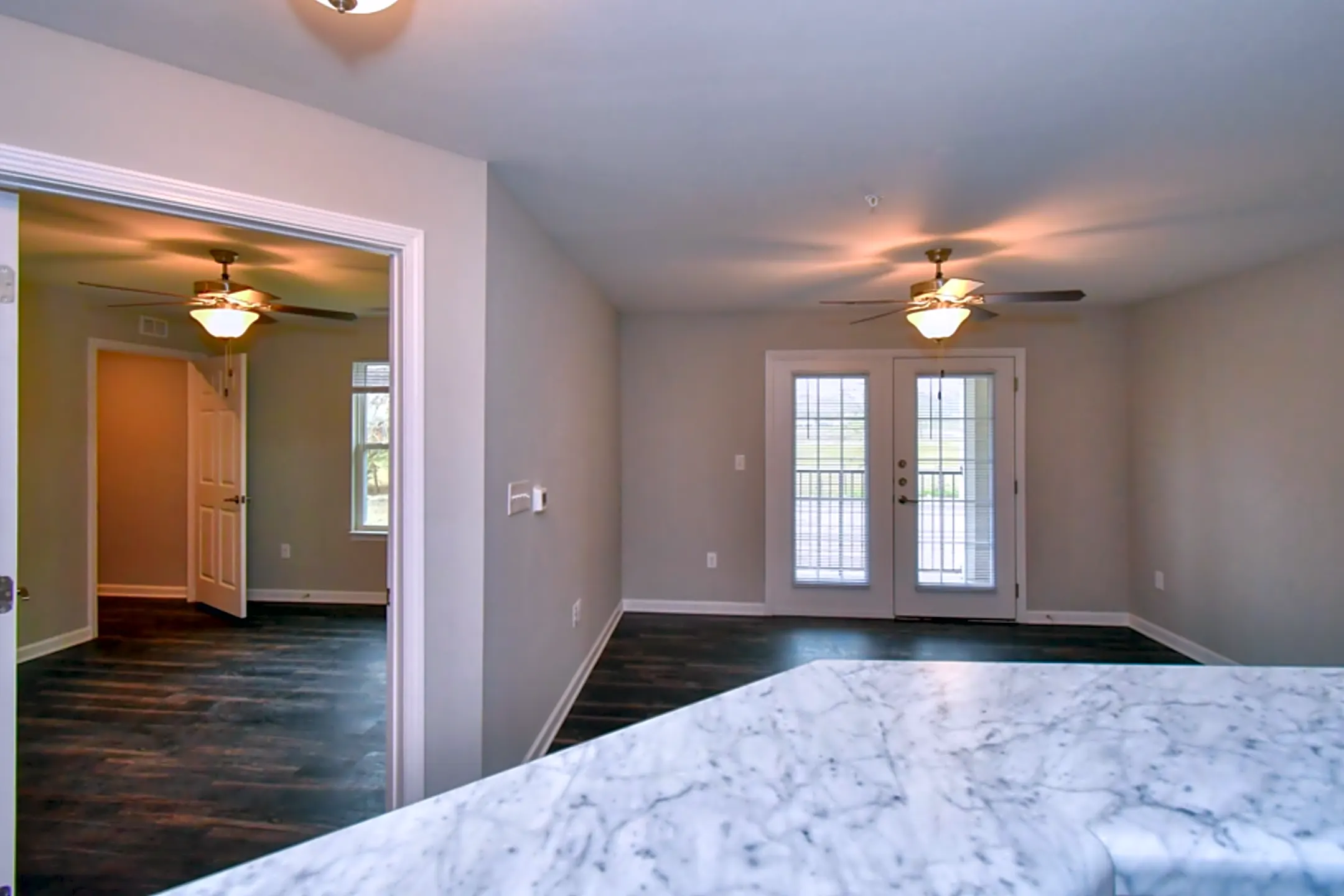 La Grange Springs 1005 Springs Loop La Grange, TX Apartments for