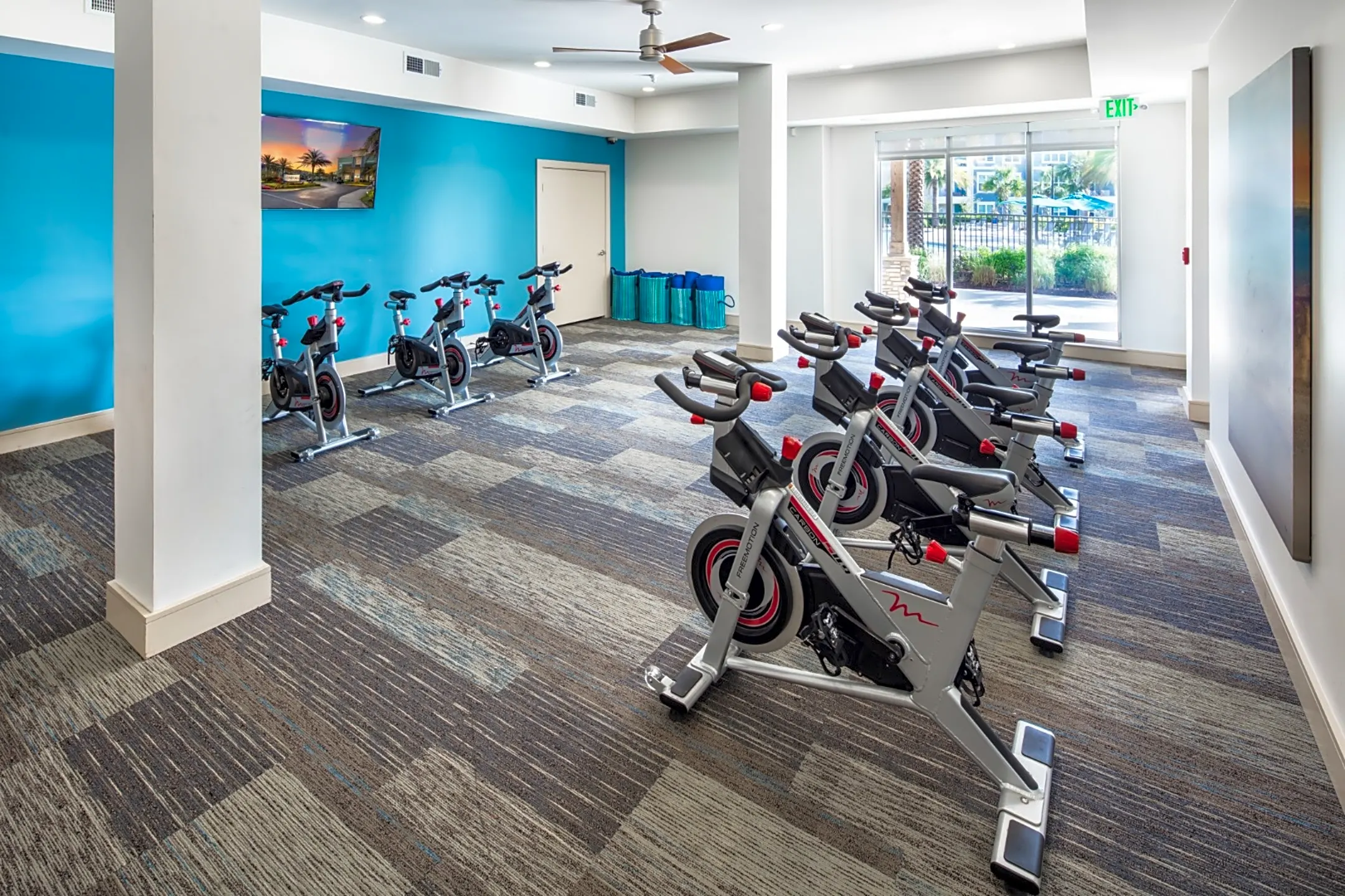 Fitness Weight Room - Citi Lakes Apartments - Orlando, FL