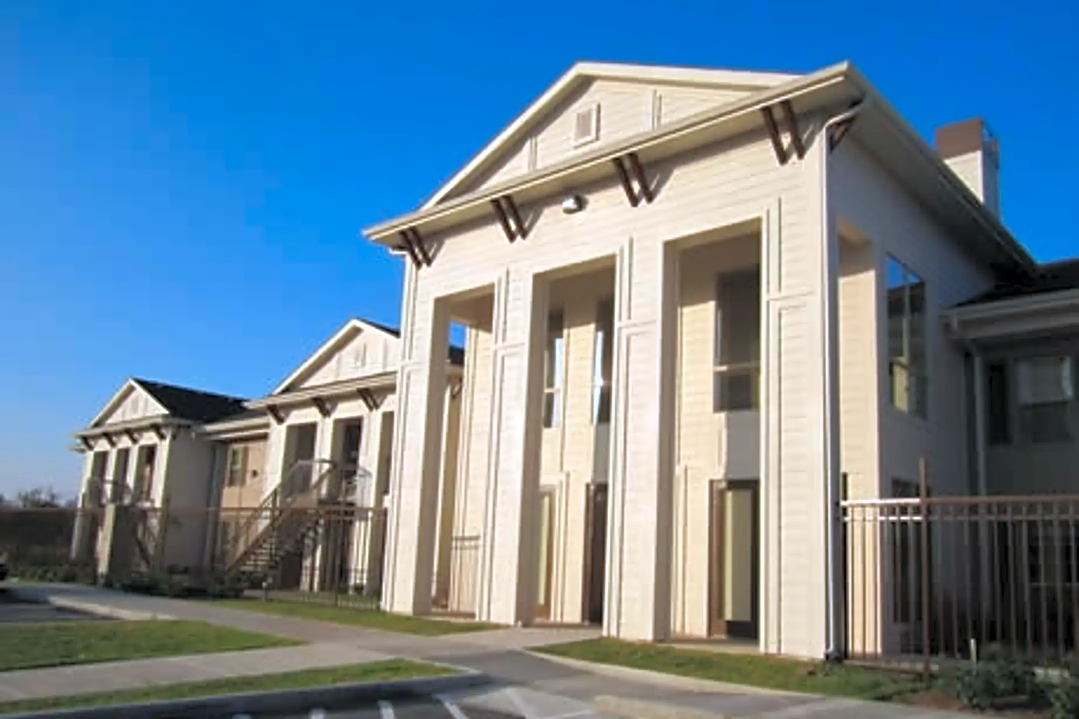 Zollie Scales Manor Apartments Houston, TX 77021