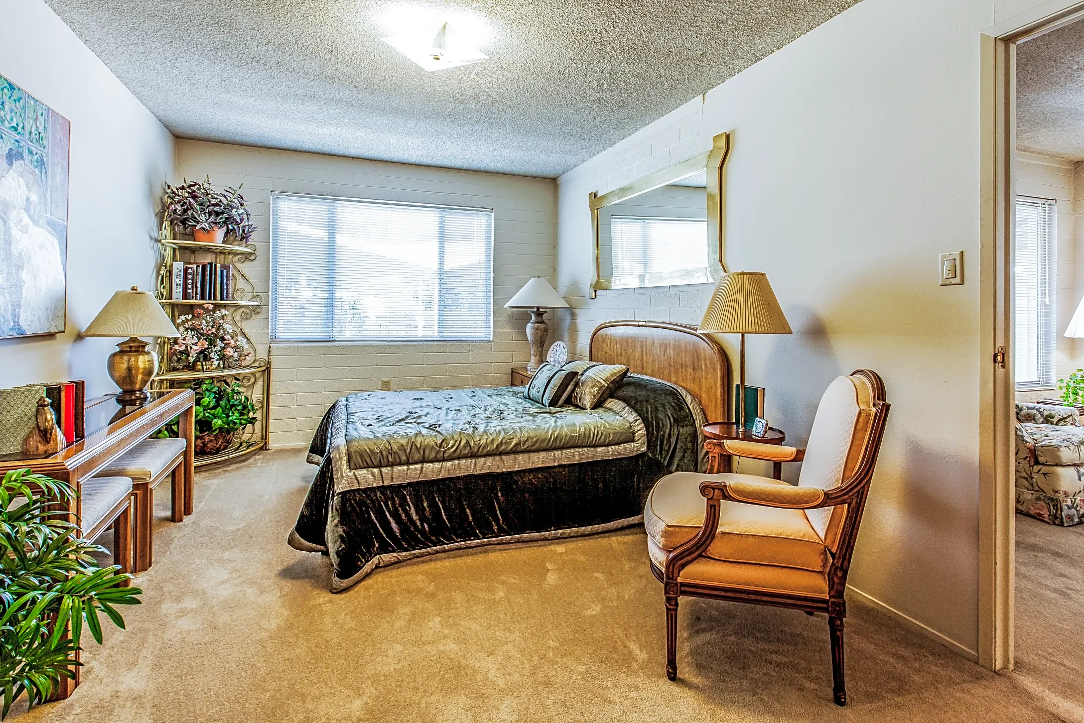 Phoenix Manor Senior Housing Phoenix, AZ 85009