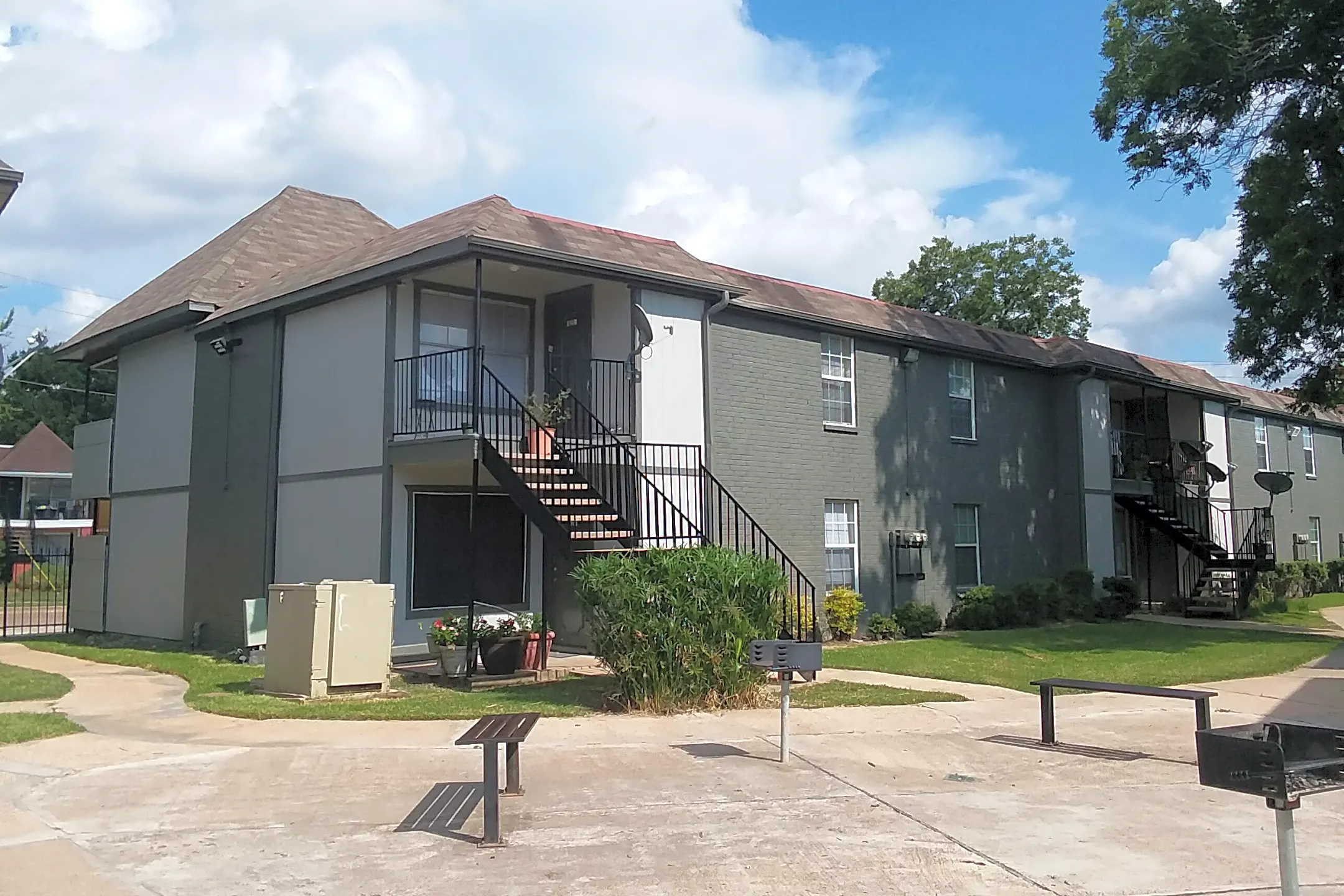 Bennington Square - 6300 West Bellfort Avenue | Houston, TX Apartments ...