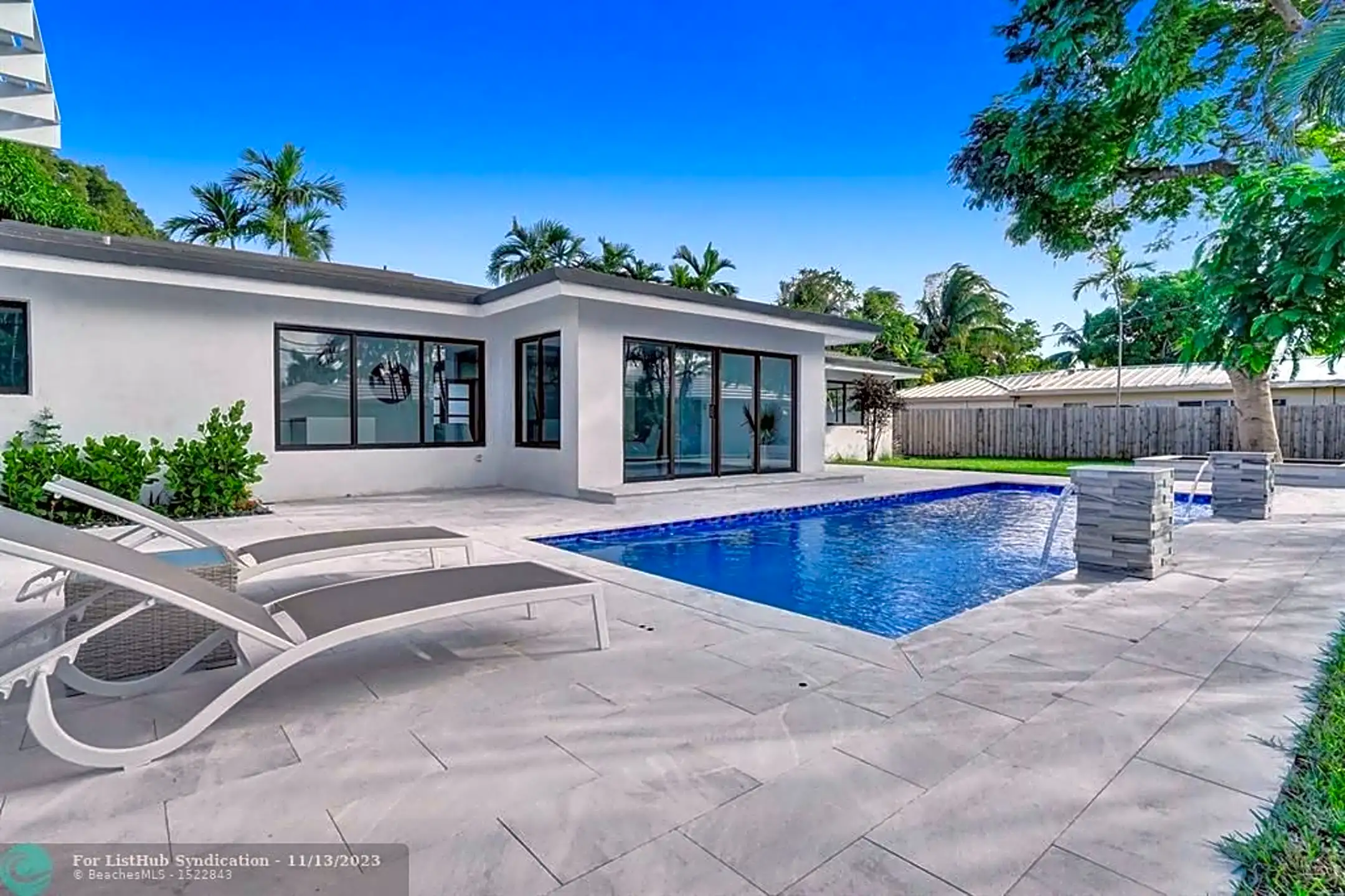 Pool - 2632 NE 29th Ct - Fort Lauderdale, FL